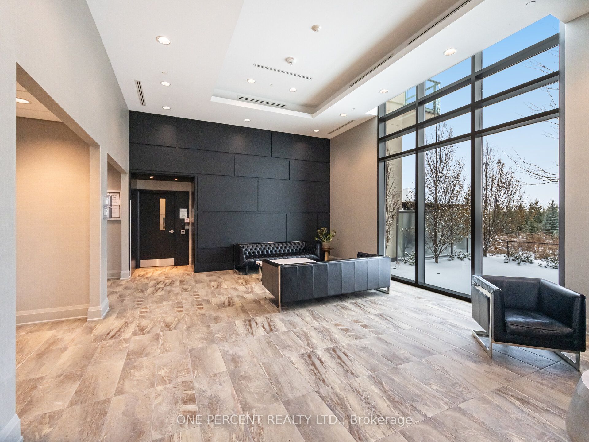 65 Yorkland Boulevard 811 Property Photo 5