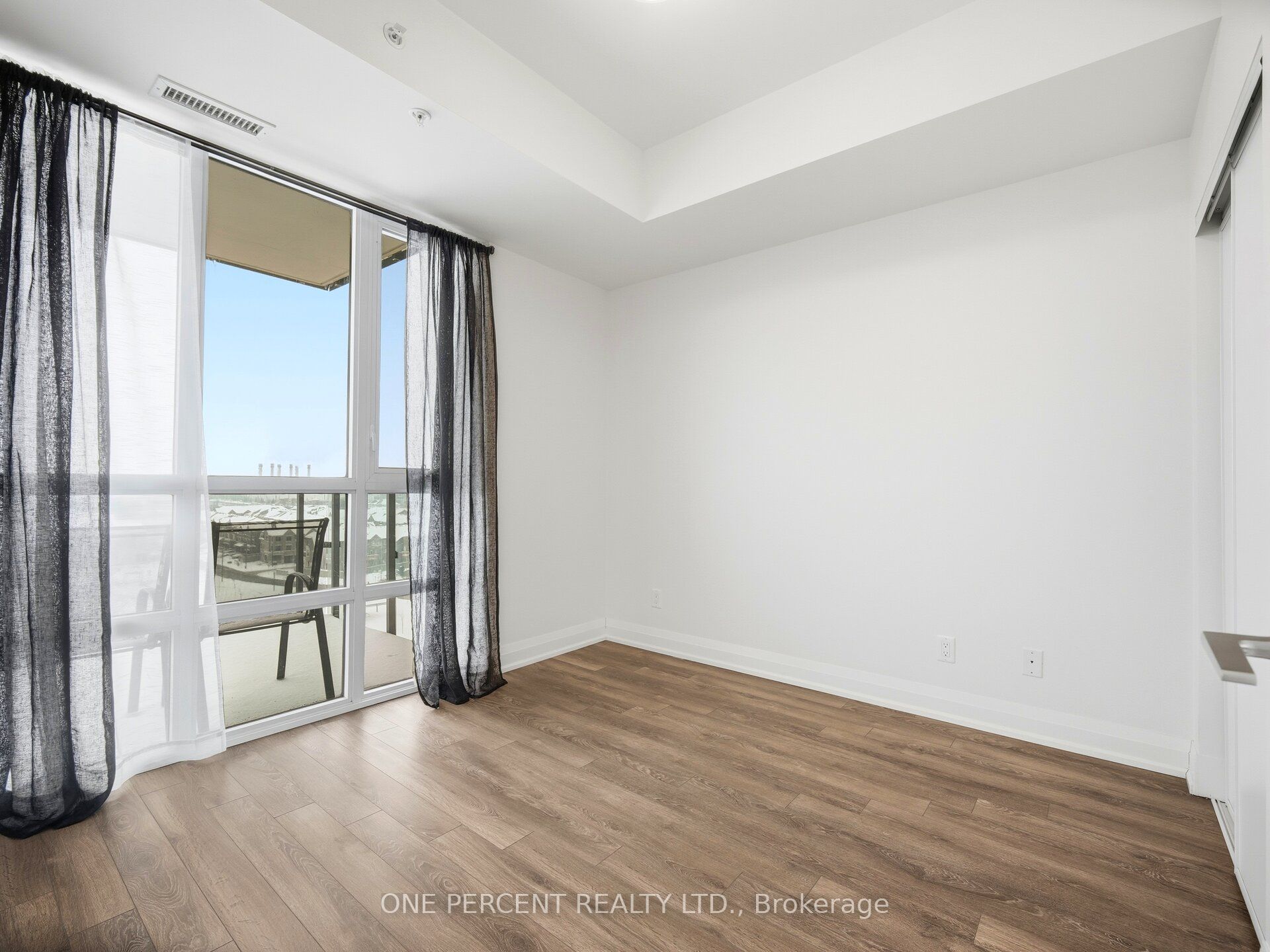 65 Yorkland Boulevard 811 Property Photo 25