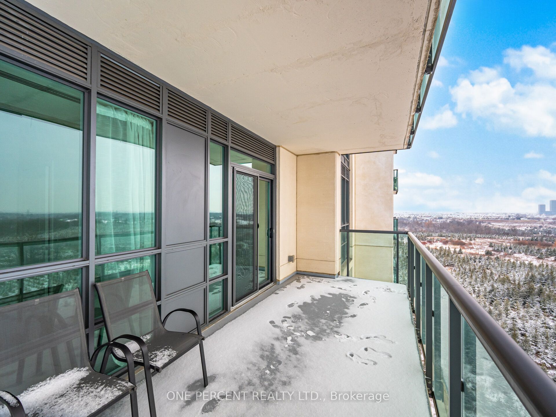 65 Yorkland Boulevard 811 Property Photo 27