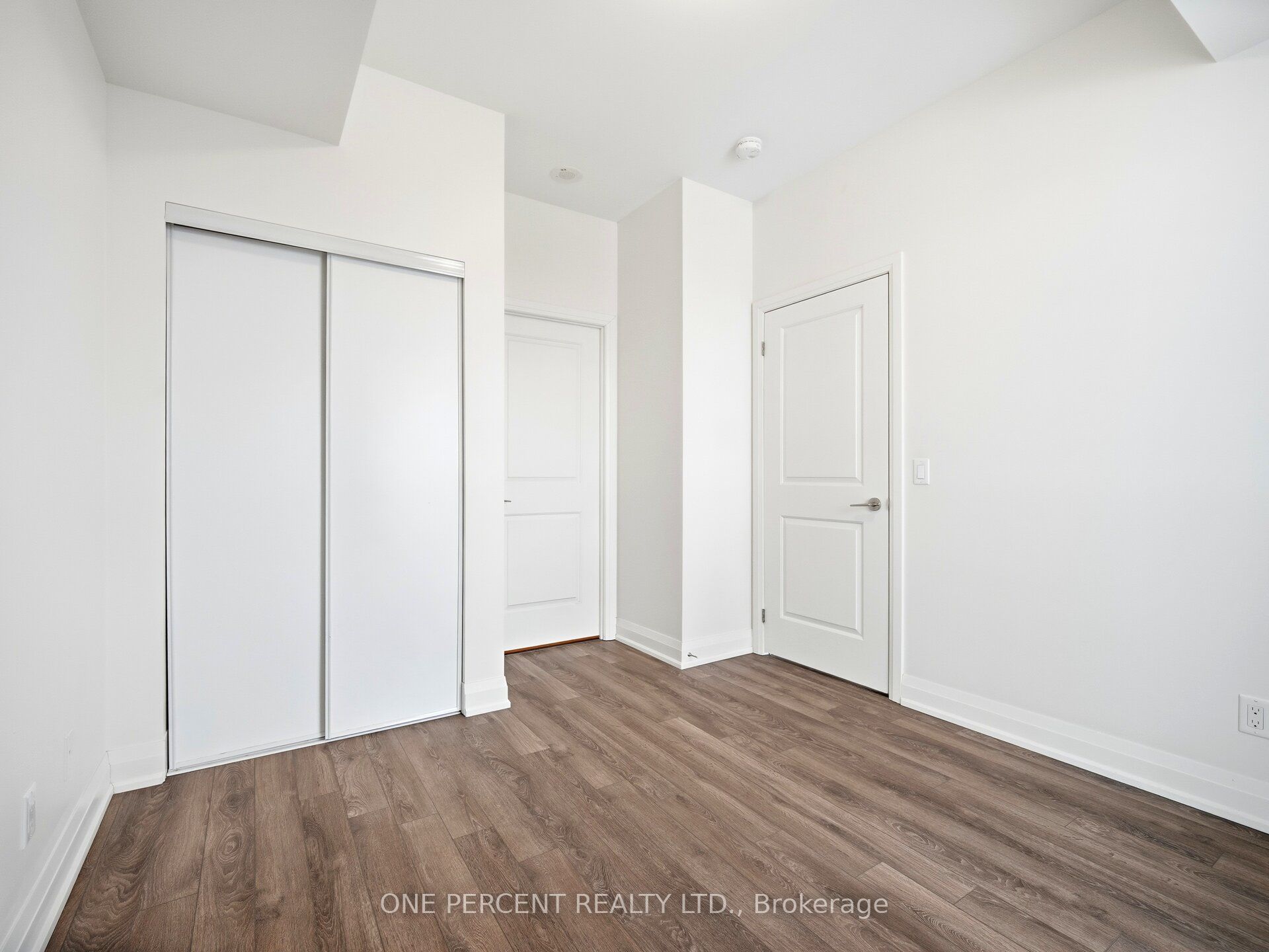 65 Yorkland Boulevard 811 Property Photo 28