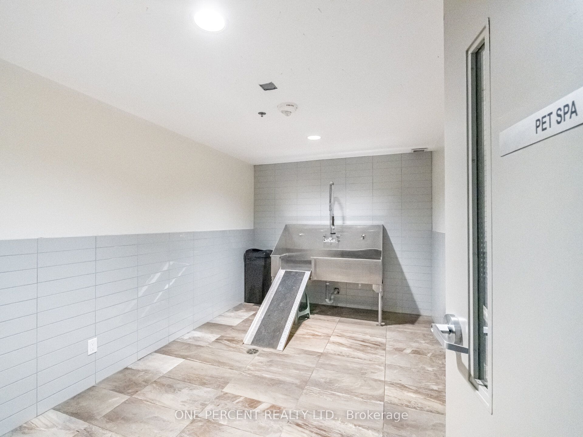 65 Yorkland Boulevard 811 Property Photo 37