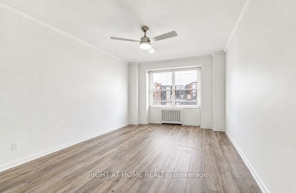 1788 Keele Street Property Photo 6
