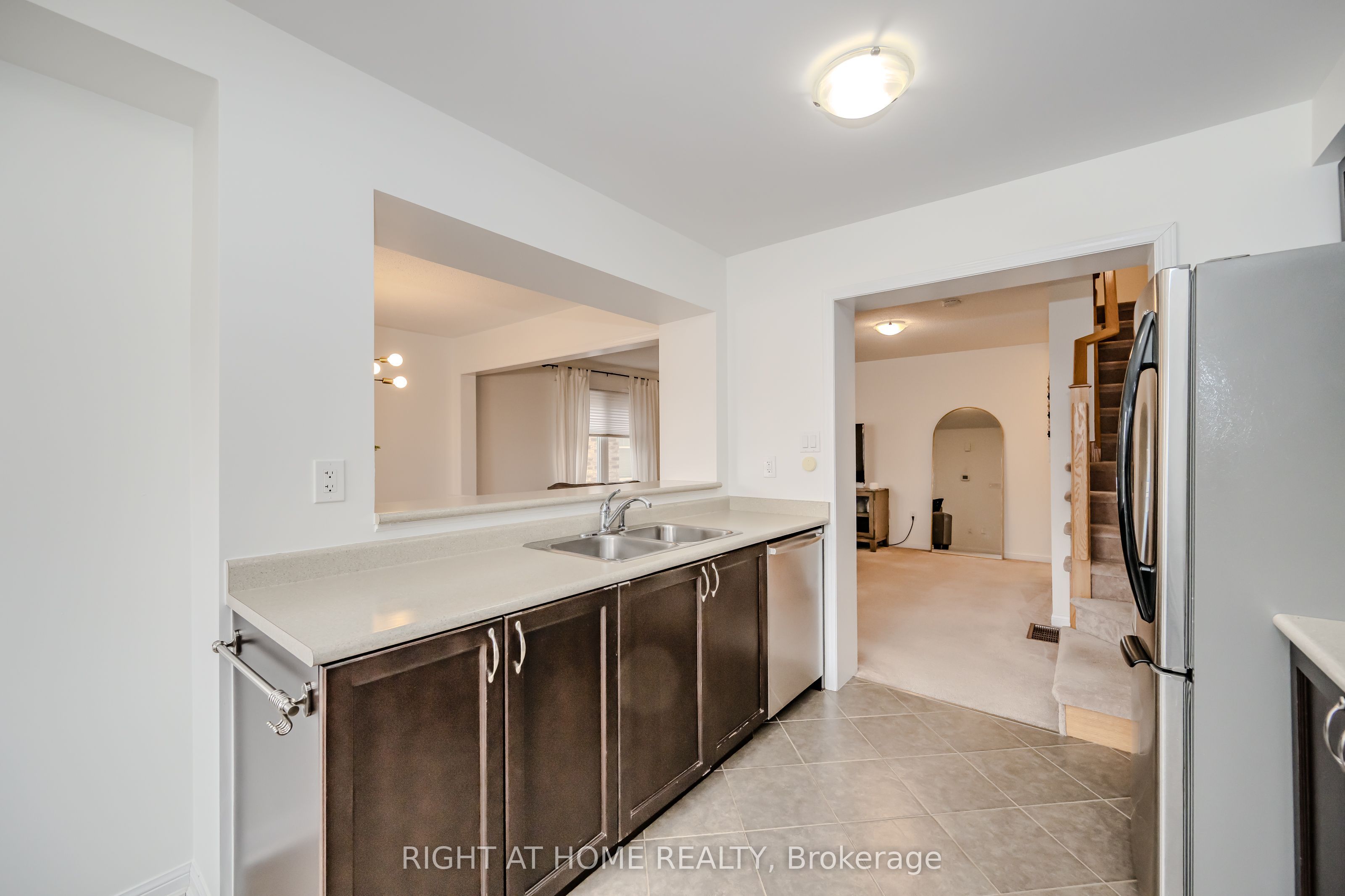 525 Cavanagh Lane Property Photo 6