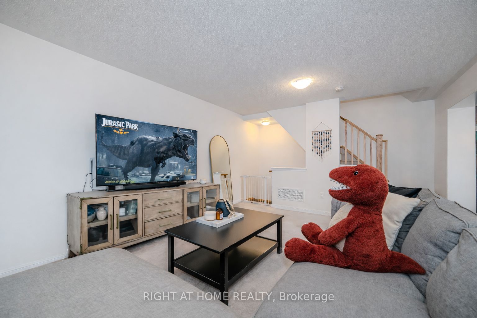 525 Cavanagh Lane Property Photo 8