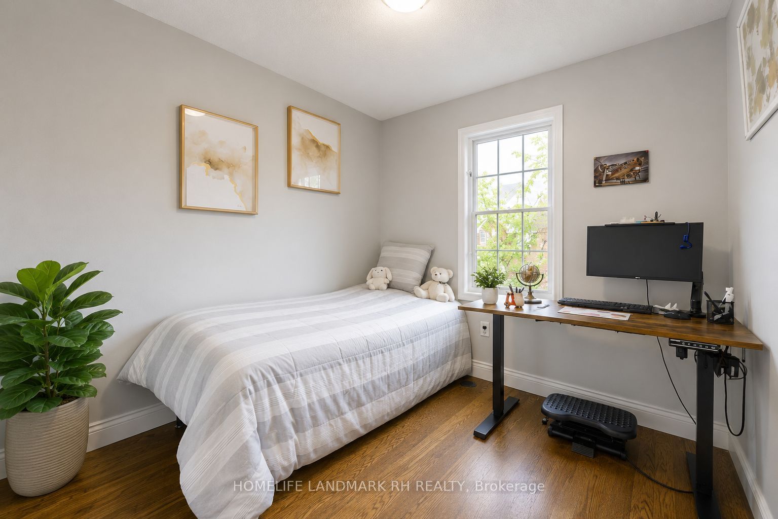 3060 Dewridge Avenue Property Photo 17