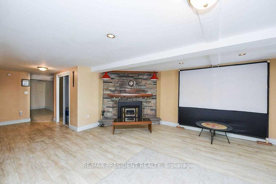 7190 King Street Property Photo 38