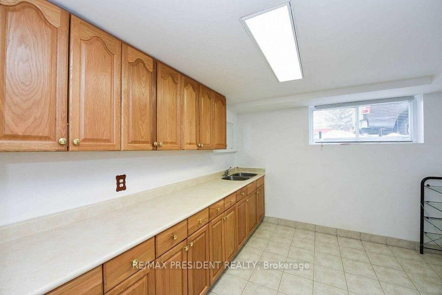 7190 King Street Property Photo 40