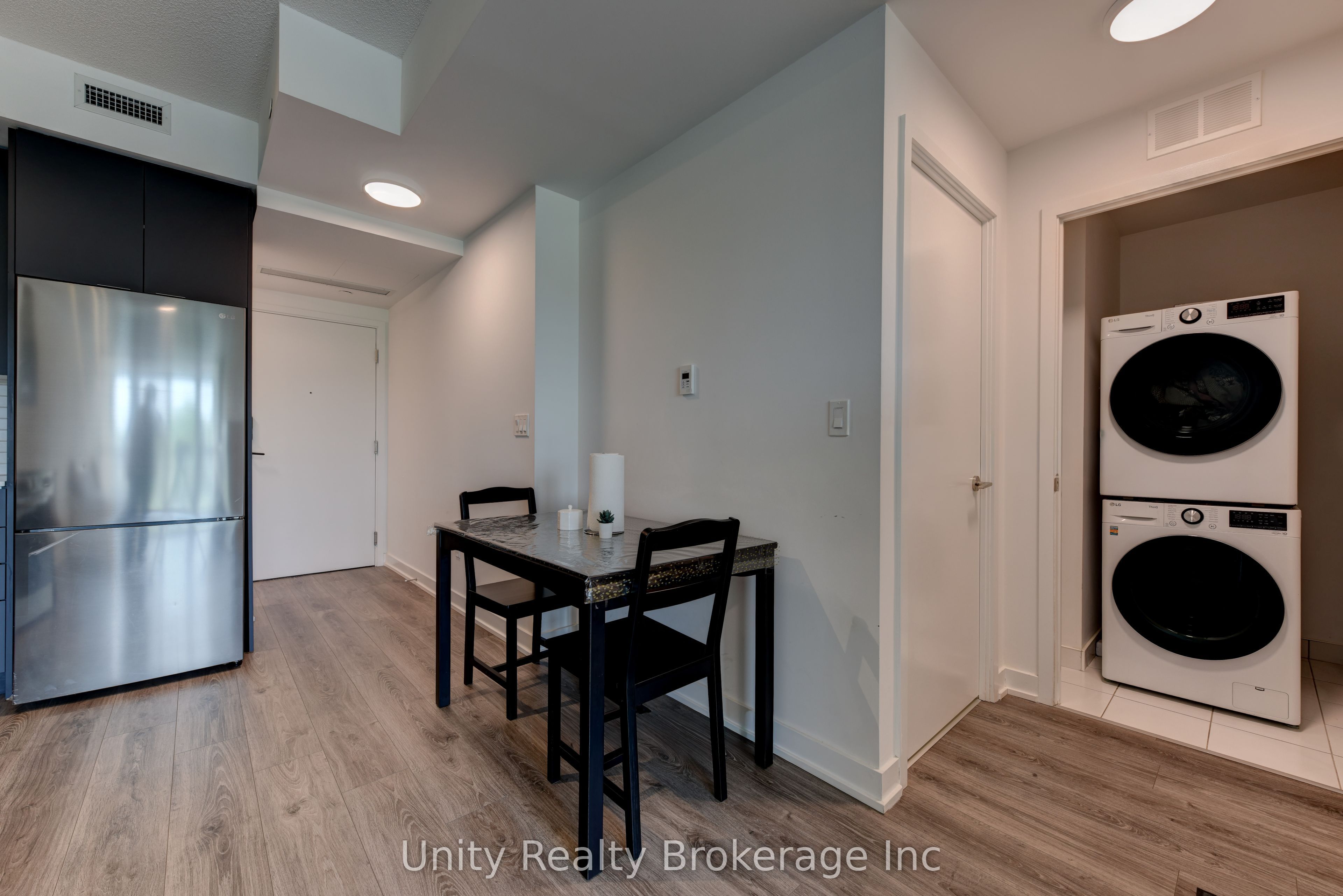 225 Malta Avenue E 302 Property Photo 13