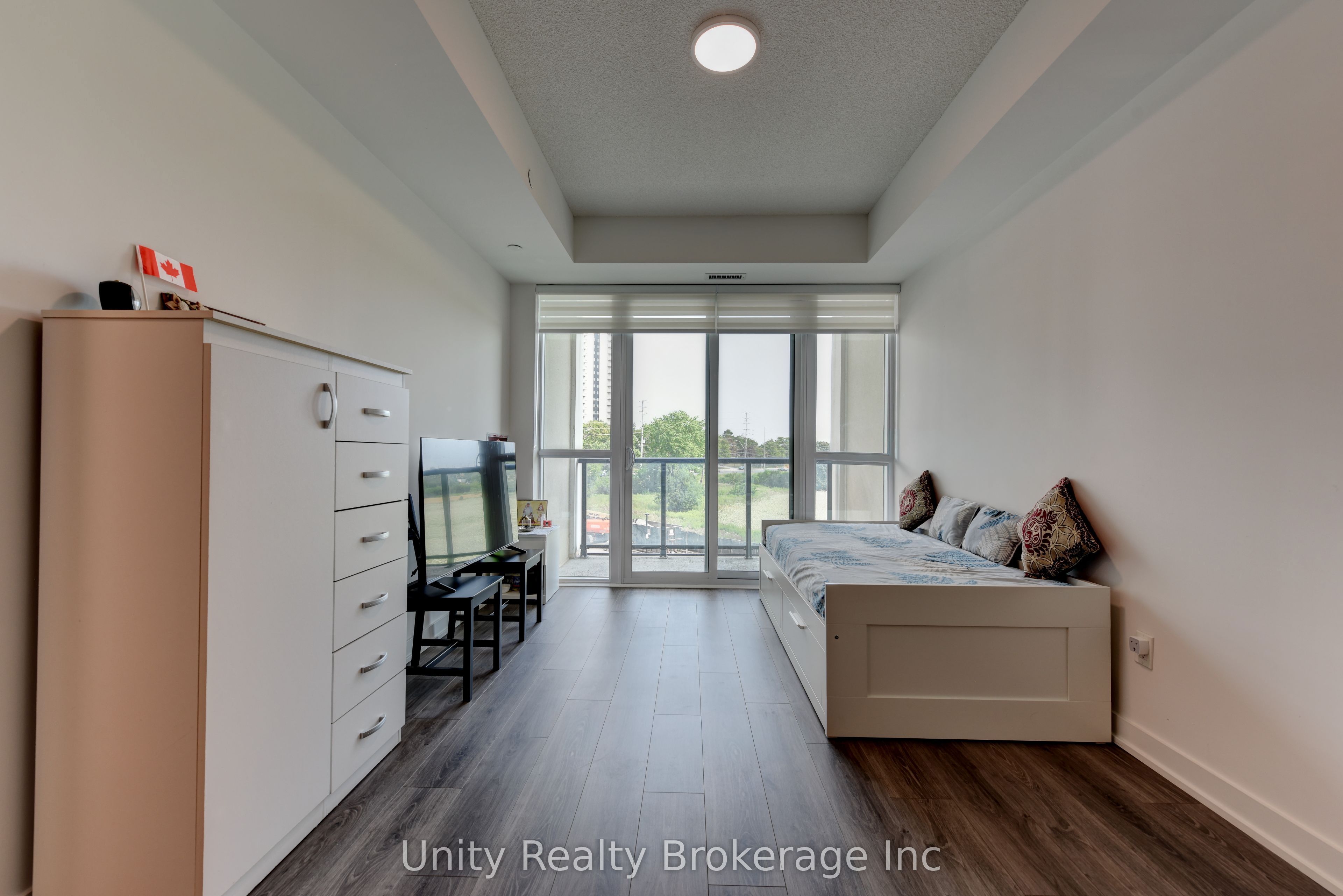 225 Malta Avenue E 302 Property Photo 19