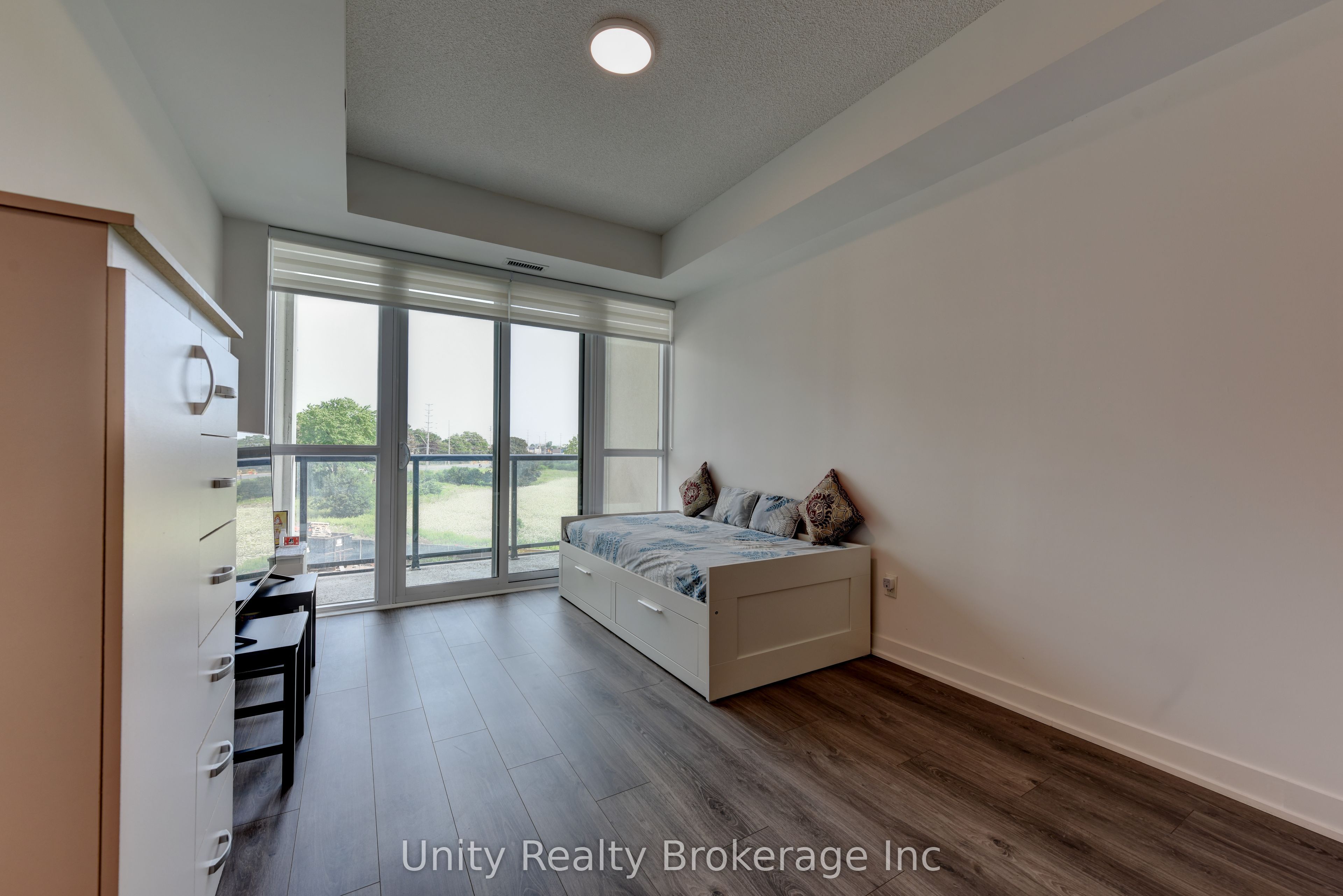 225 Malta Avenue E 302 Property Photo 24