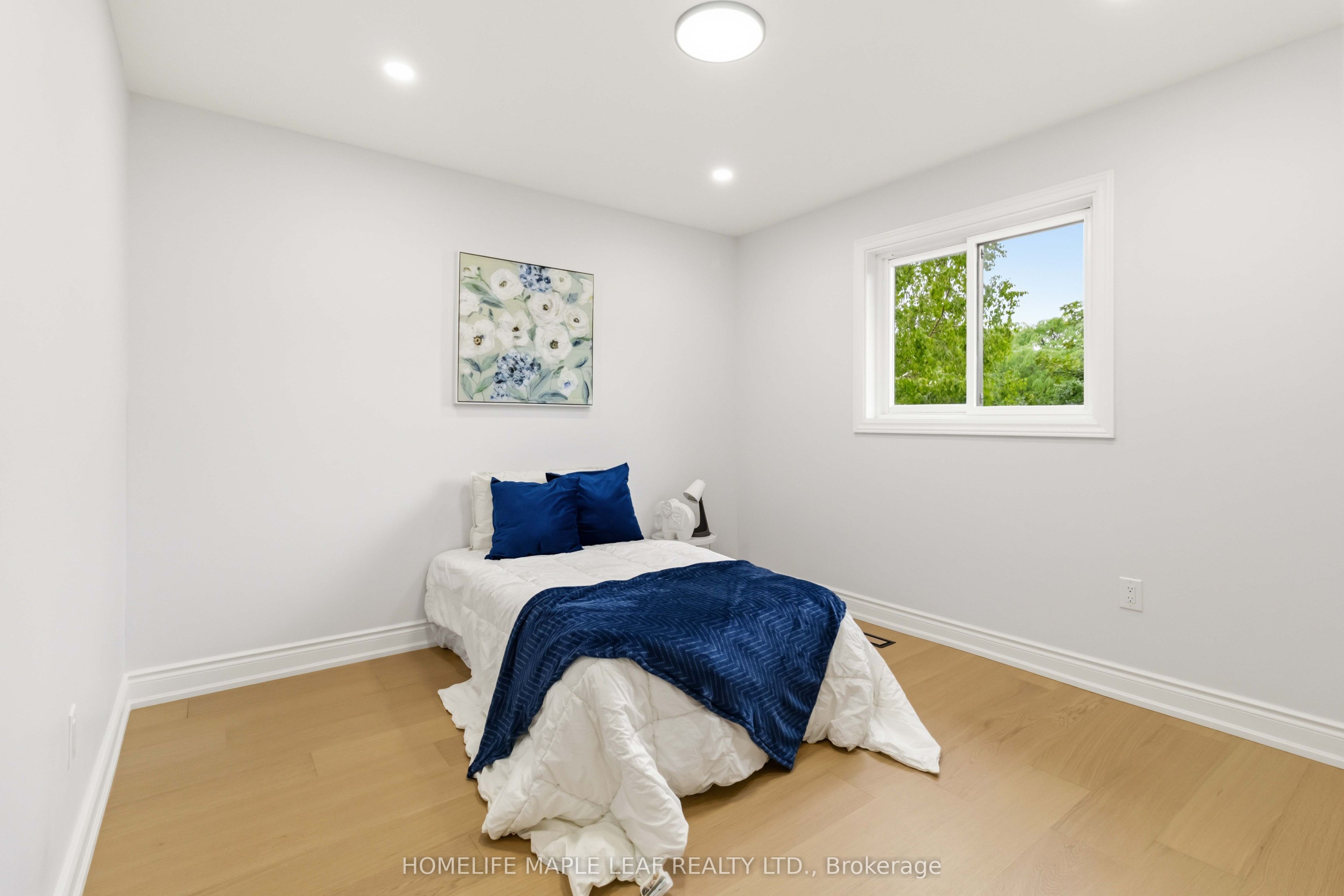 90 Burgby Avenue Property Photo 20