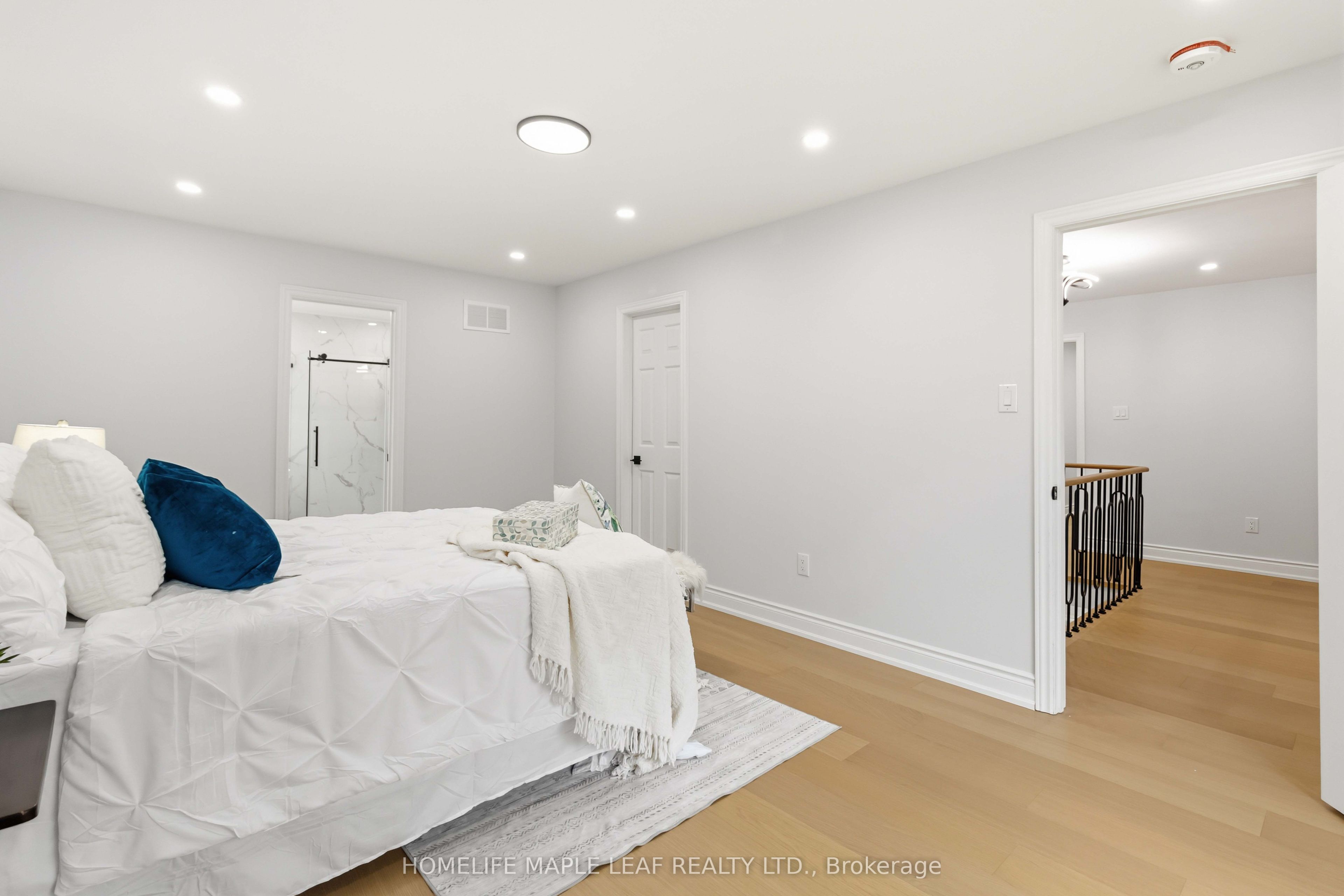 90 Burgby Avenue Property Photo 31