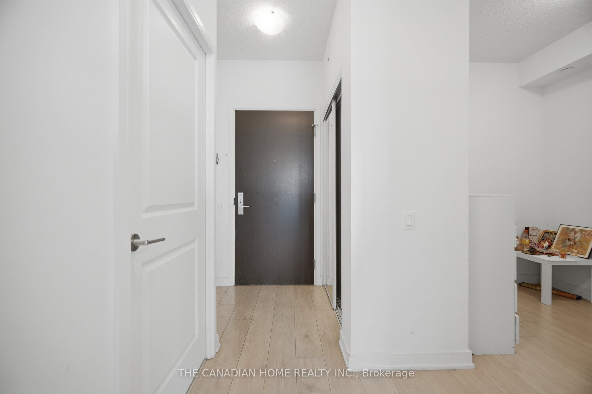 8 Nahani Way E 3119 Property Photo 9