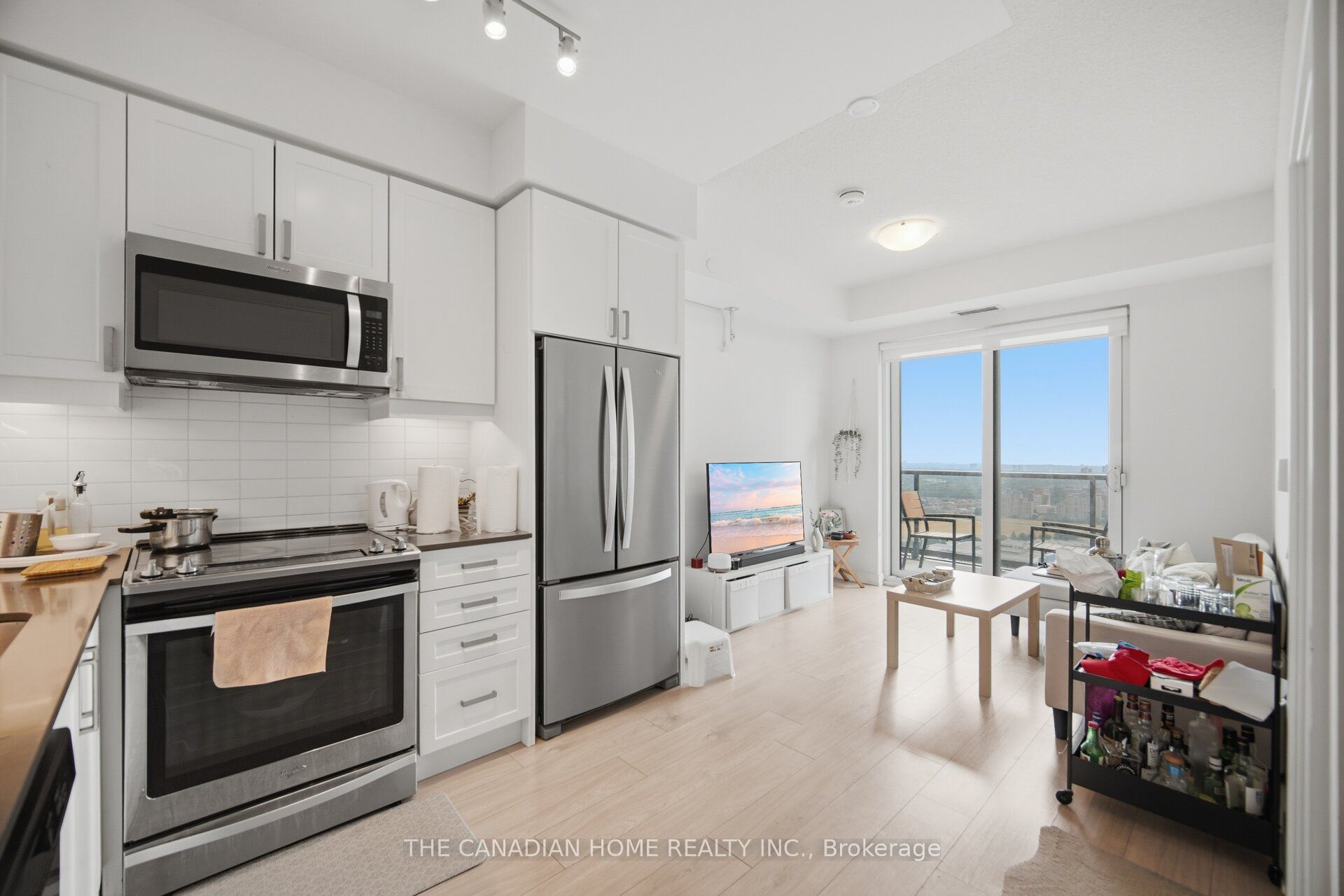 8 Nahani Way E 3119 Property Photo 11
