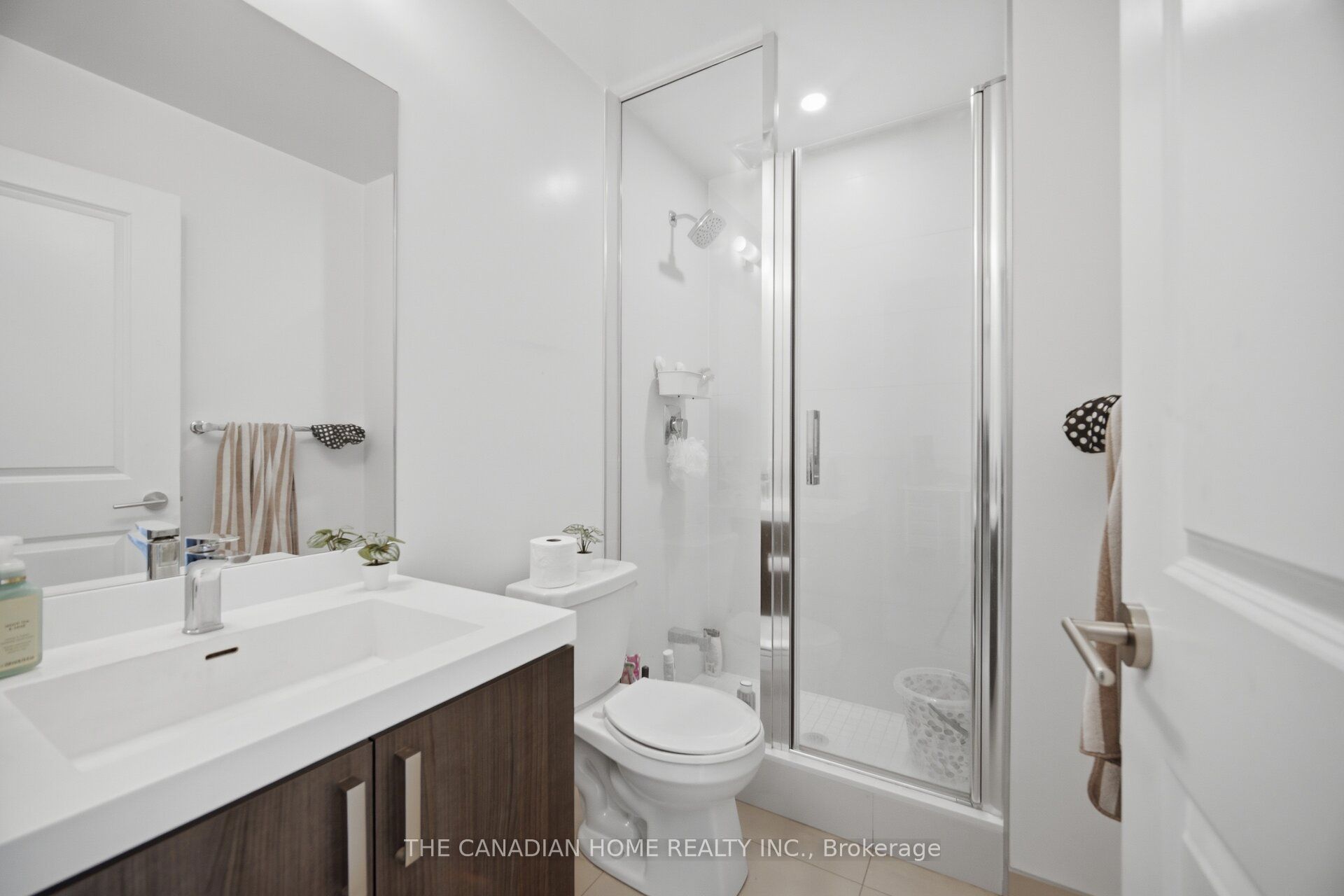 8 Nahani Way E 3119 Property Photo 20