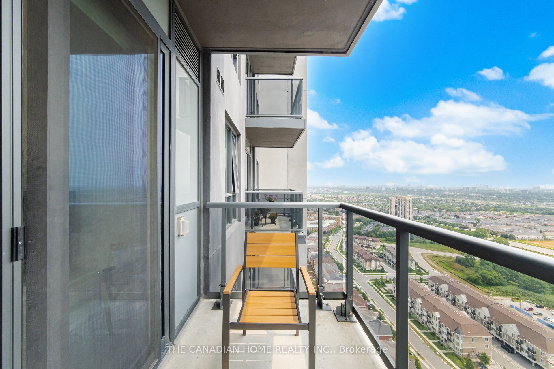 8 Nahani Way E 3119 Property Photo 28