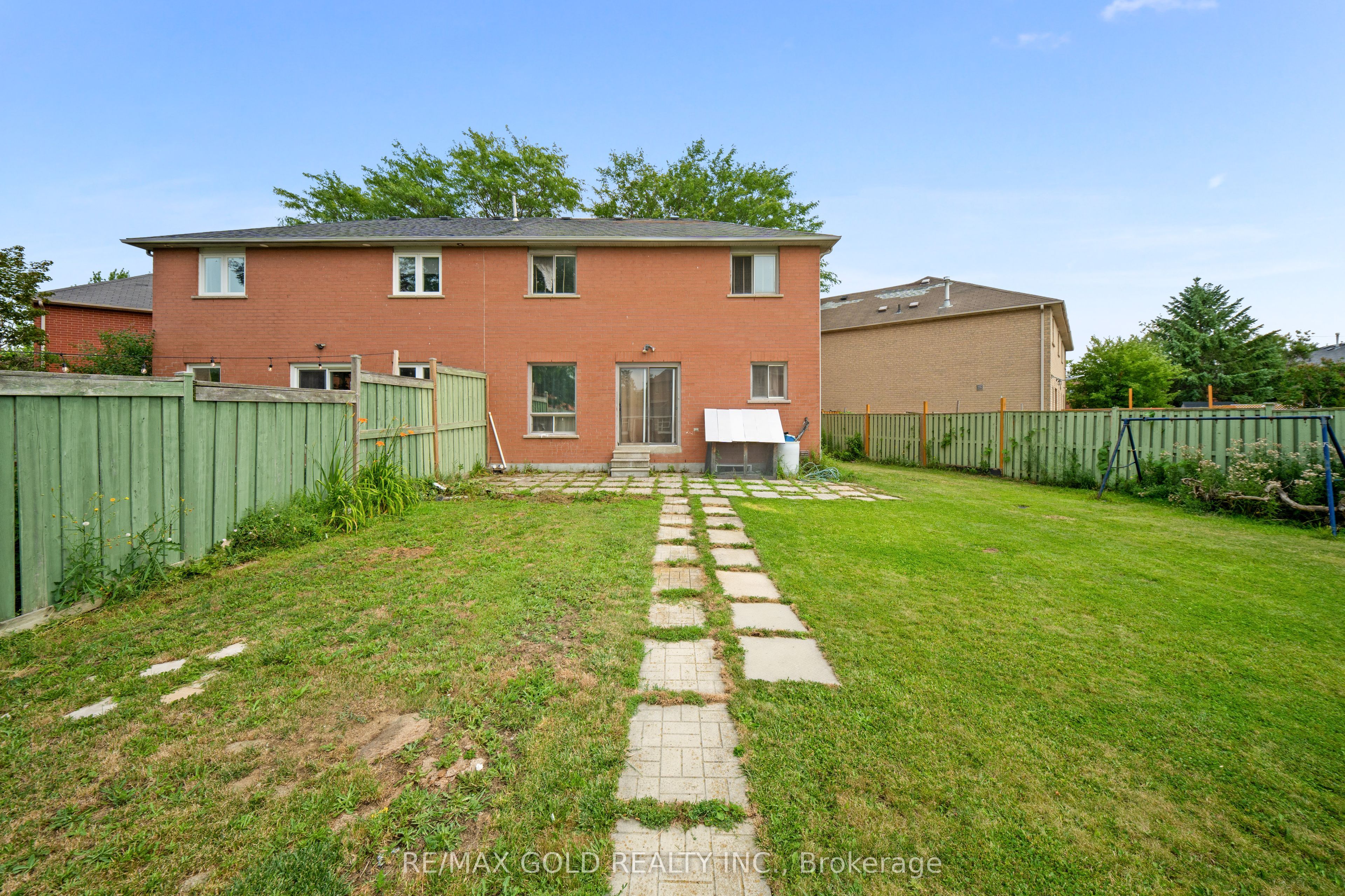 27 Lofty Pines Place Property Photo 8
