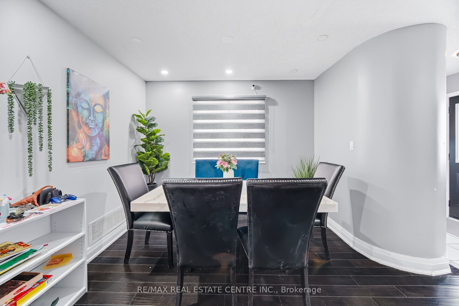 28 Mount Fuji Crescent Property Photo 9
