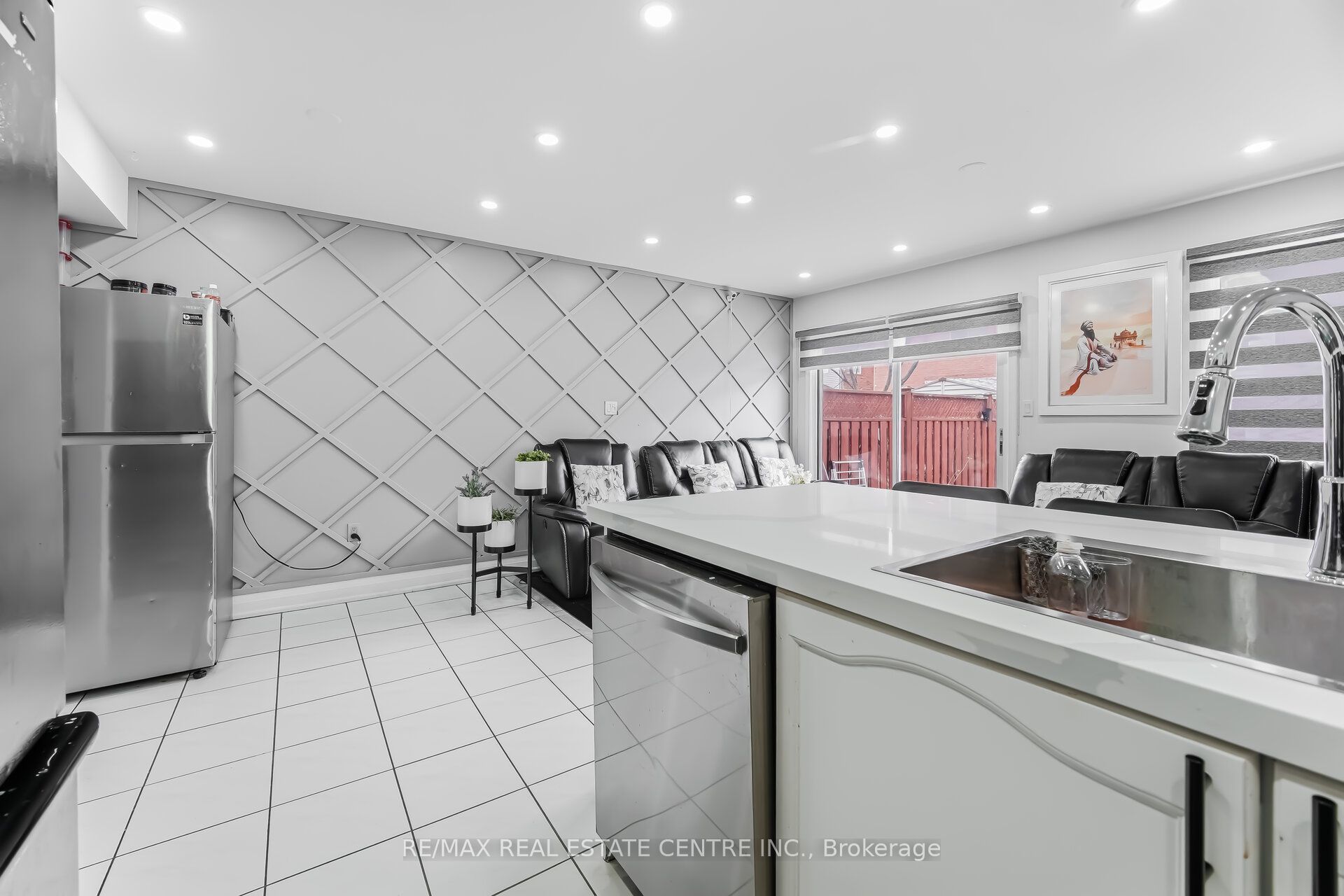 28 Mount Fuji Crescent Property Photo 16