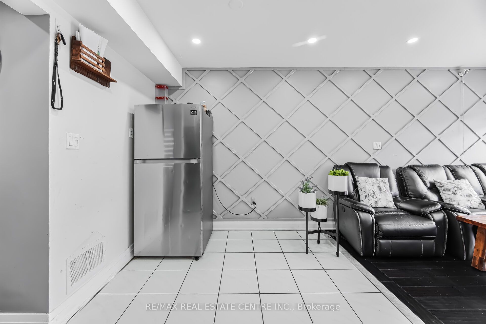 28 Mount Fuji Crescent Property Photo 17