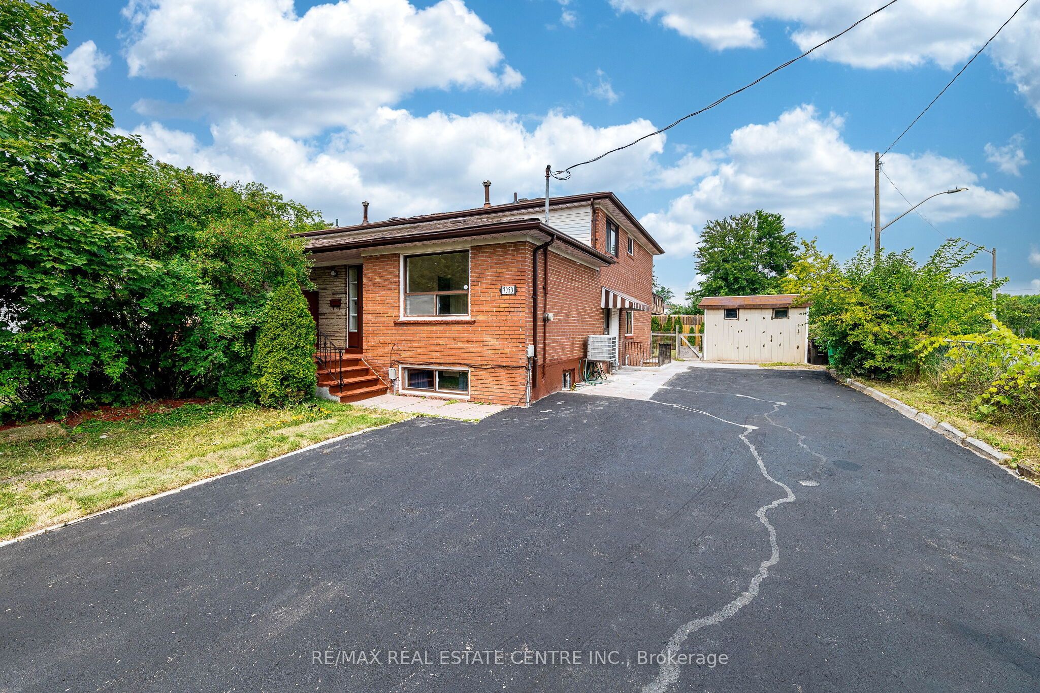 7053 Harwick Drive Property Photo 1