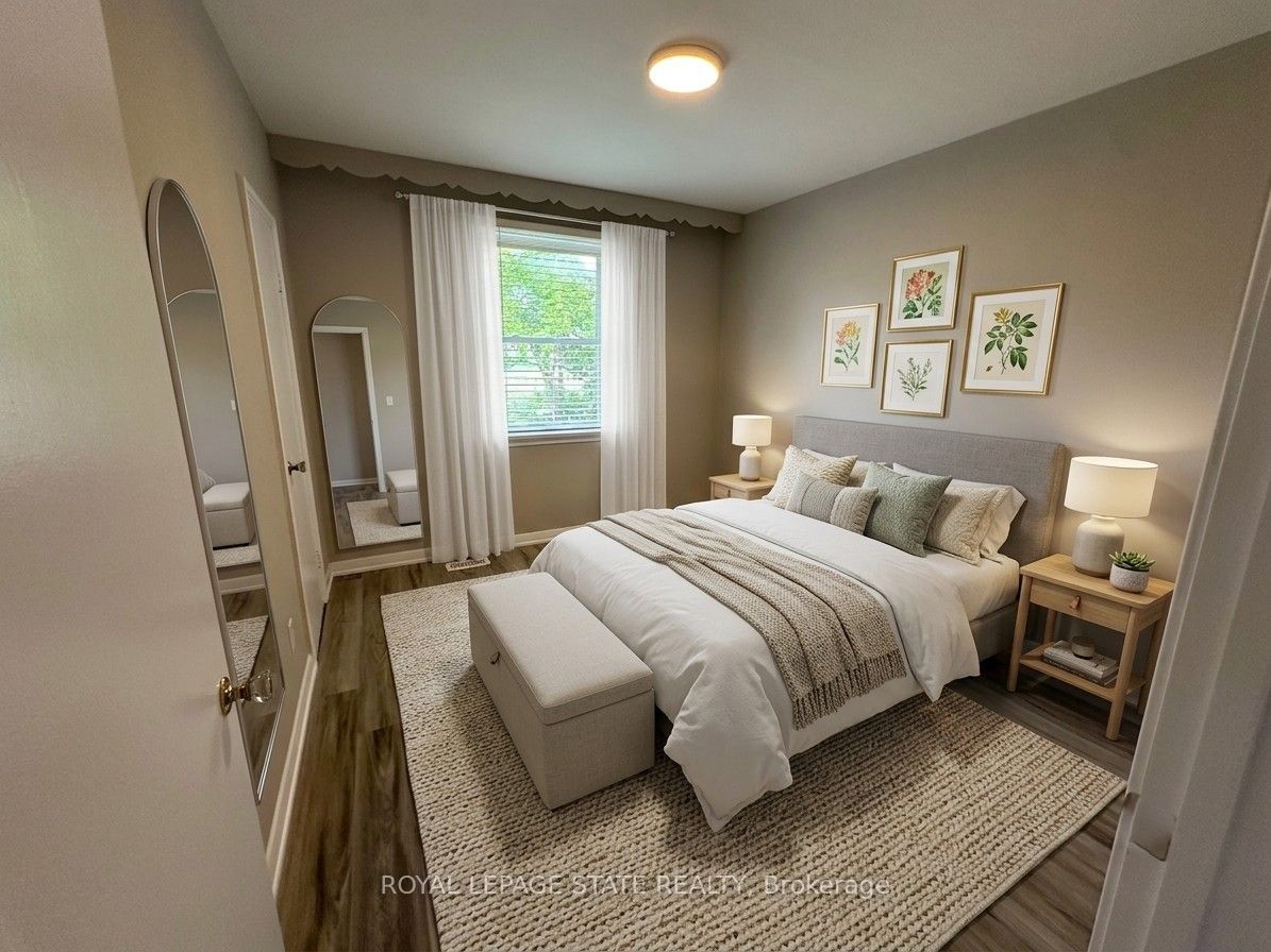 20 Lloyd Manor Road Property Photo 4