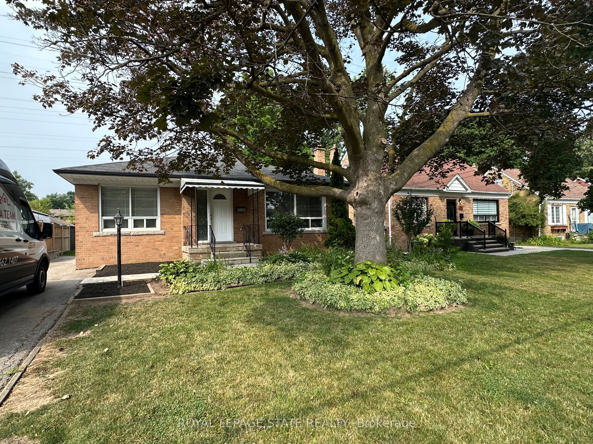 20 Lloyd Manor Road Property Photo 7