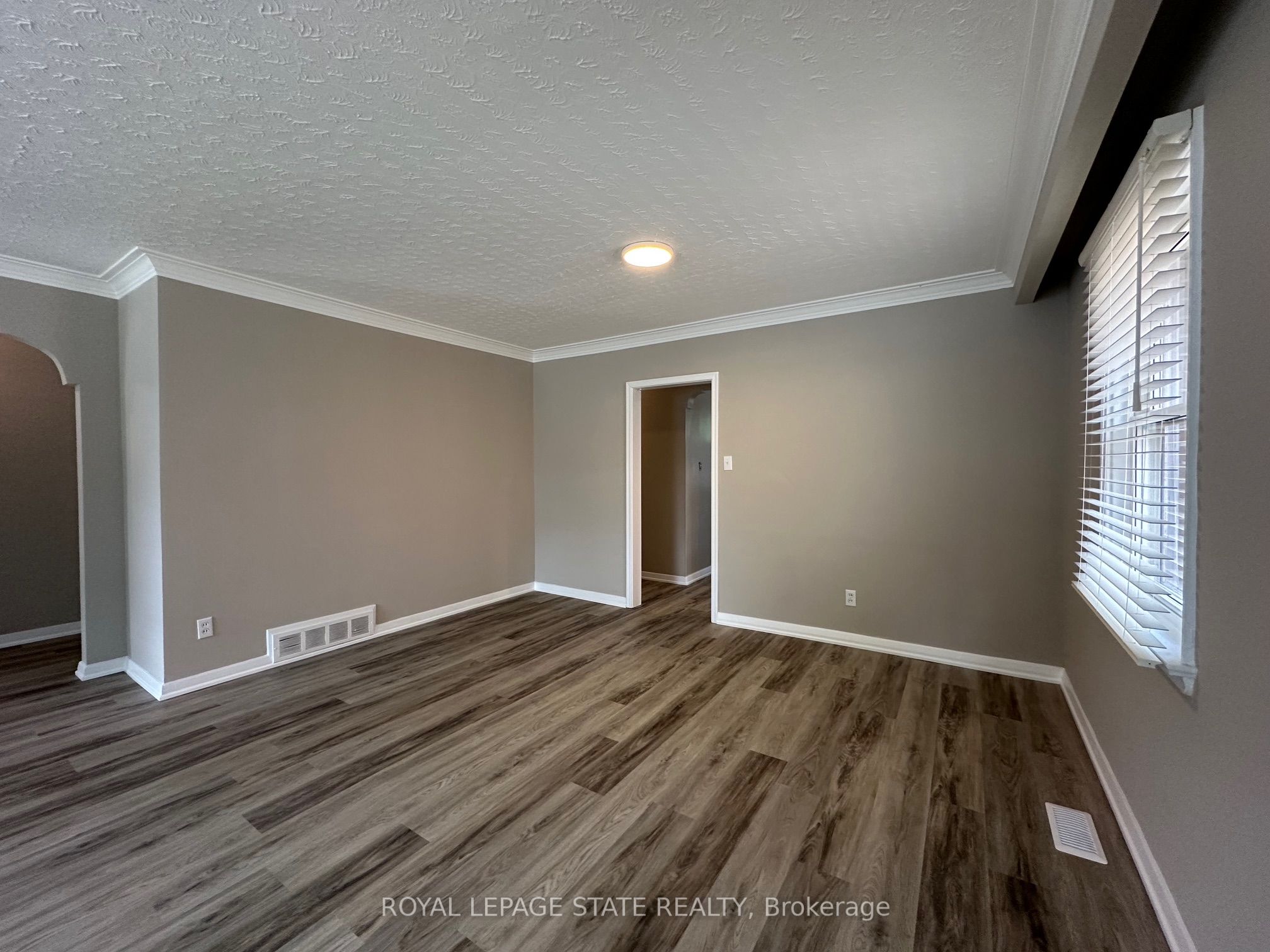 20 Lloyd Manor Road Property Photo 11