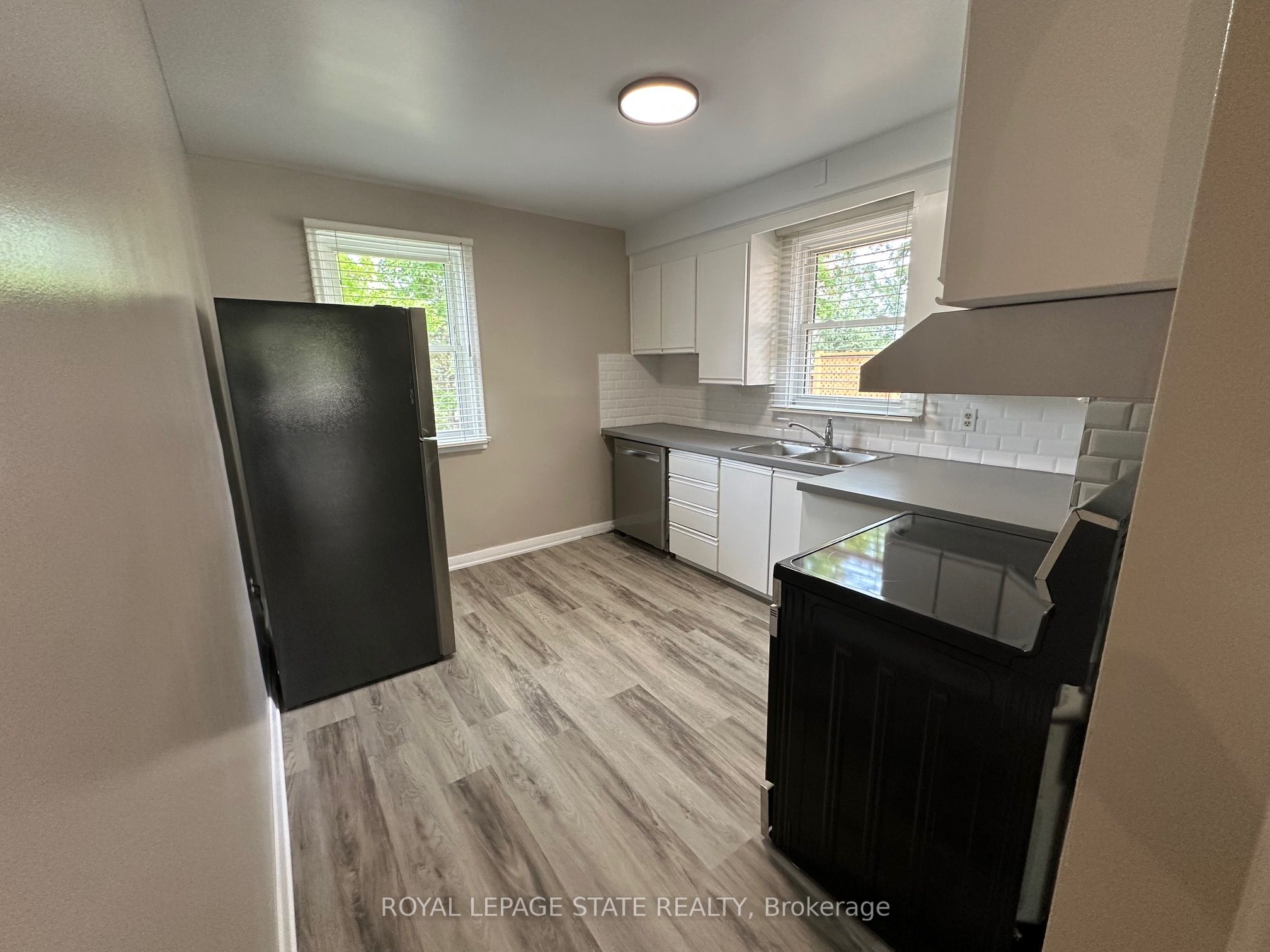 20 Lloyd Manor Road Property Photo 13