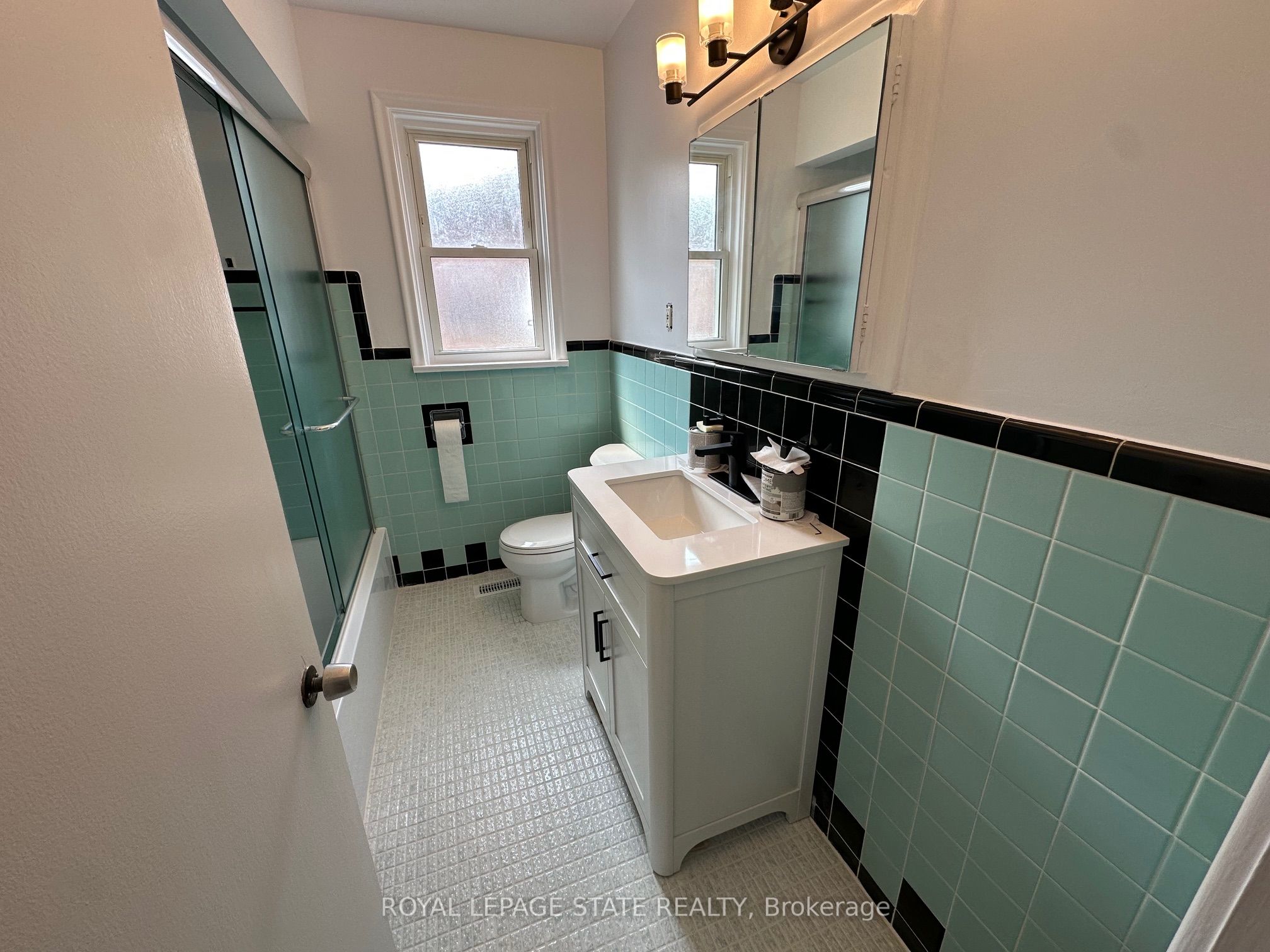 20 Lloyd Manor Road Property Photo 18