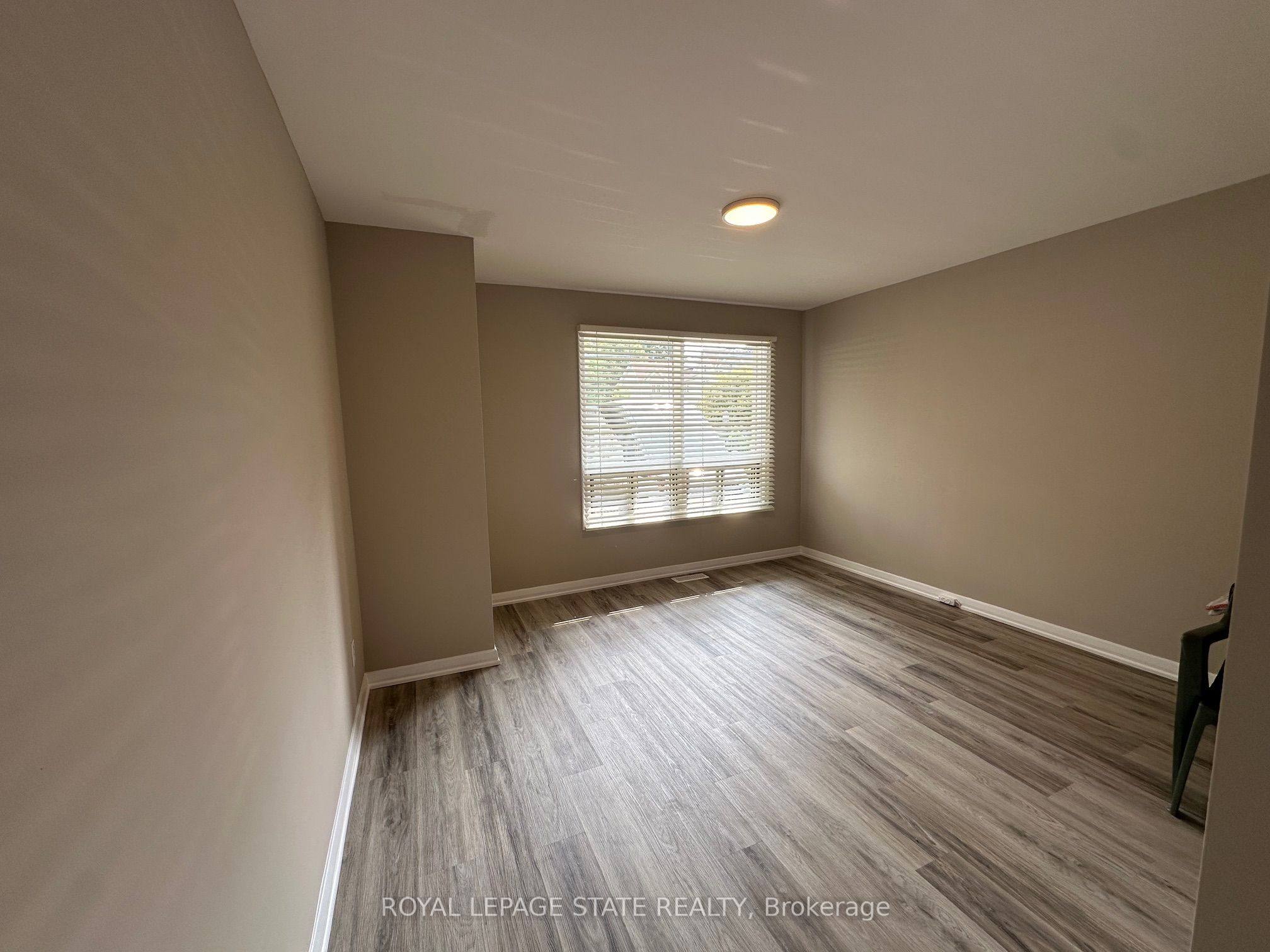 20 Lloyd Manor Road Property Photo 21