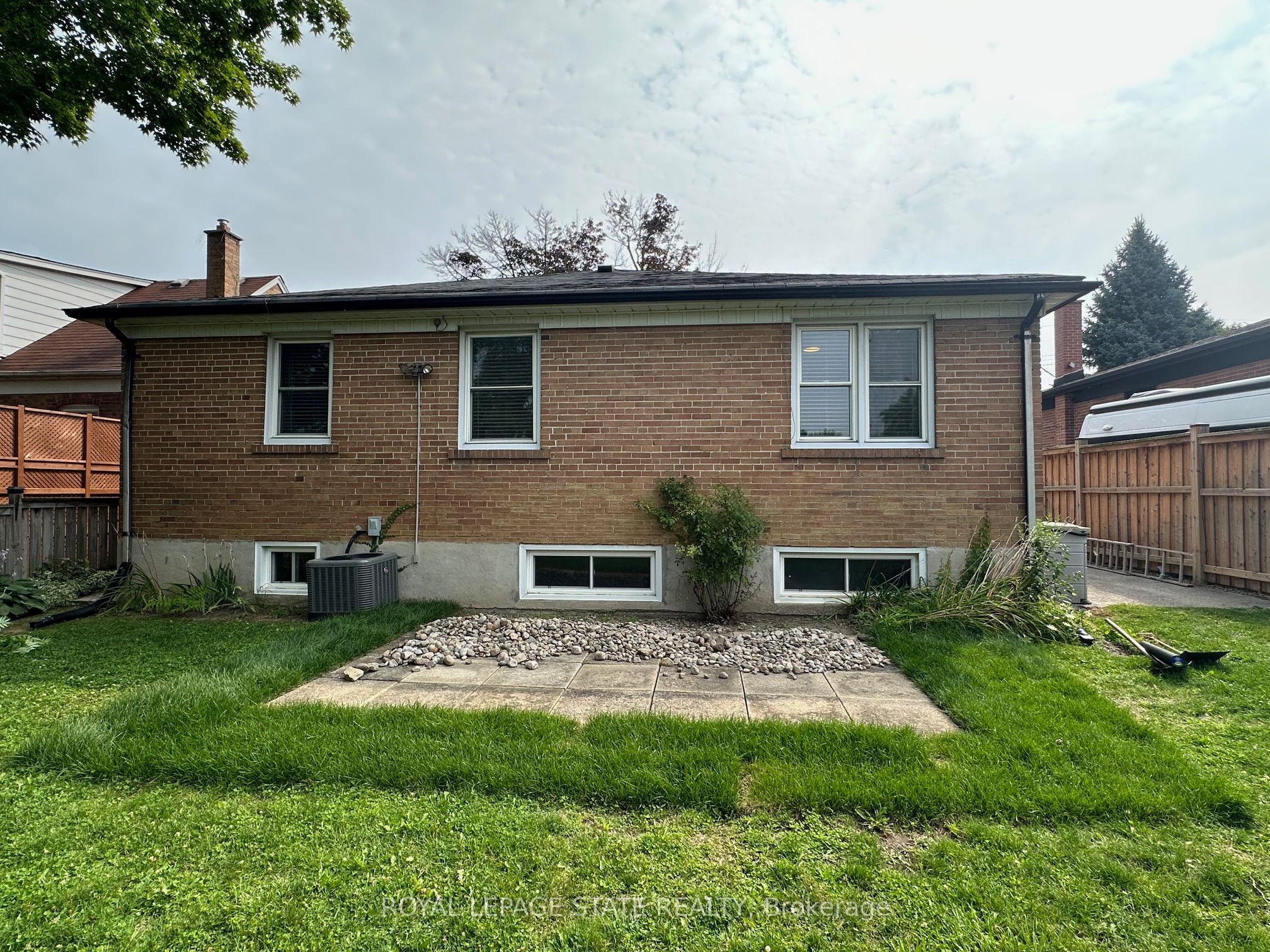 20 Lloyd Manor Road Property Photo 27