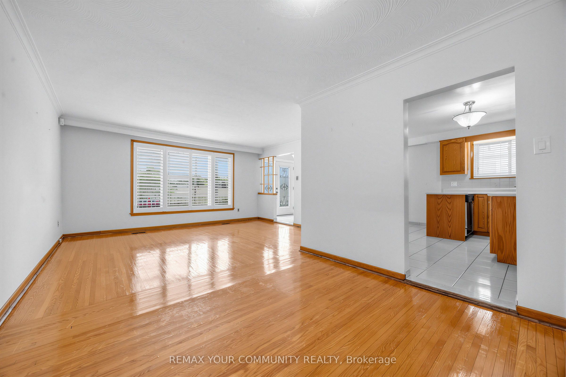 20 Linthurst Avenue Property Photo 9