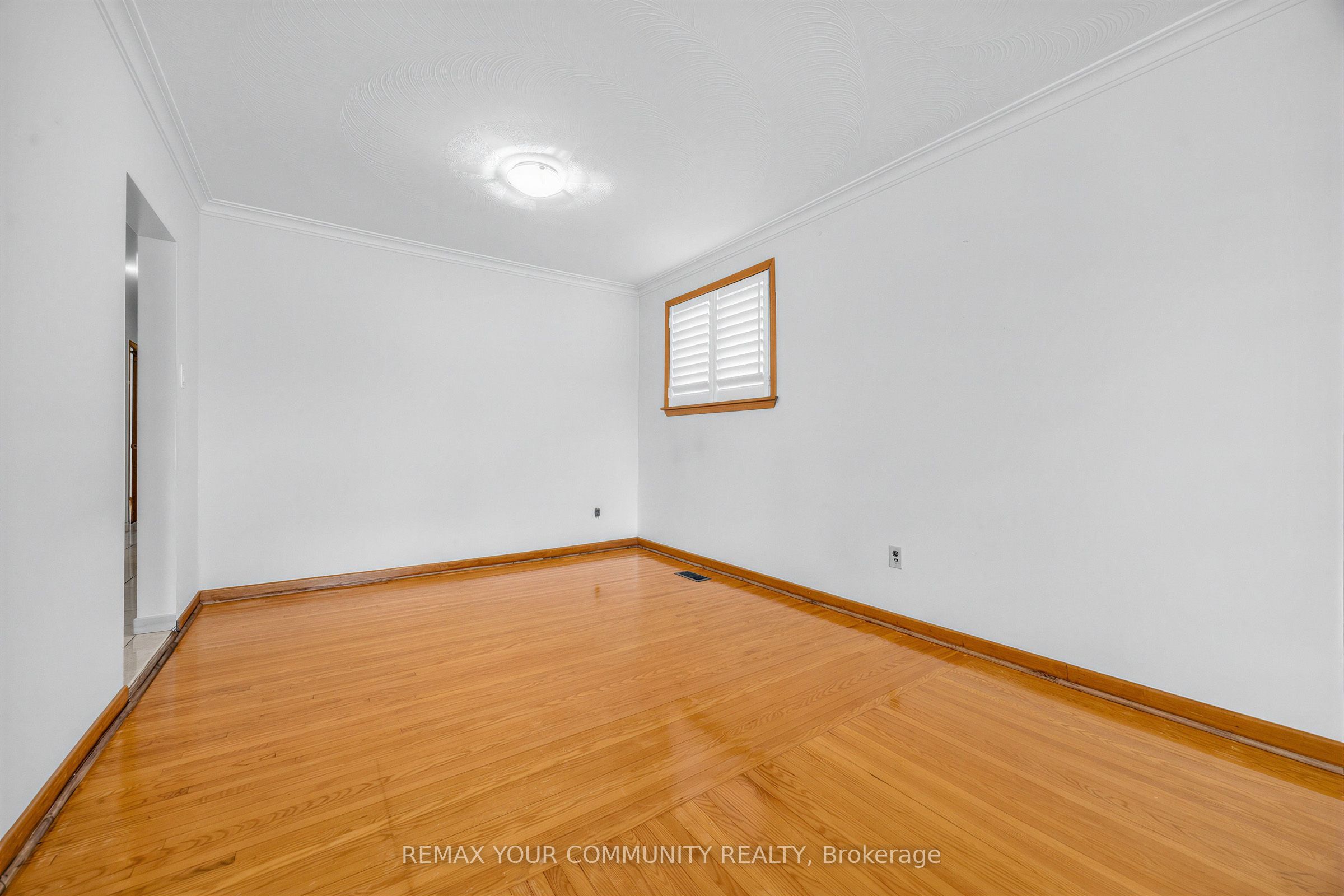 20 Linthurst Avenue Property Photo 12