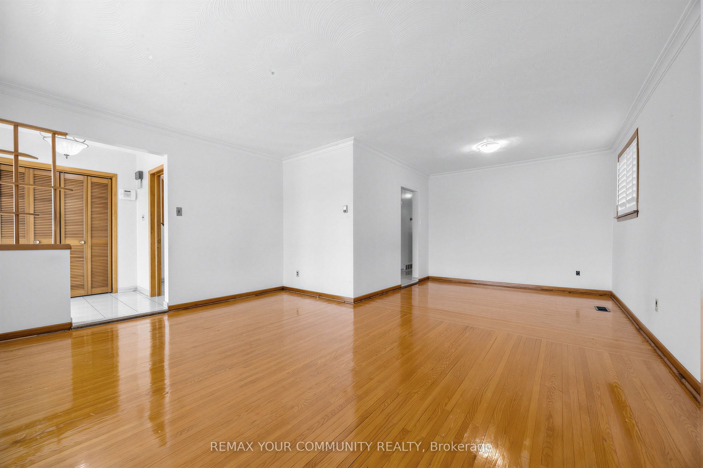 20 Linthurst Avenue Property Photo 13