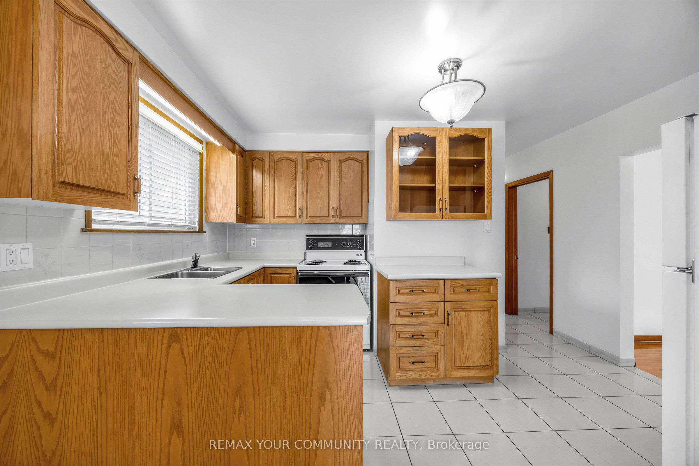 20 Linthurst Avenue Property Photo 21