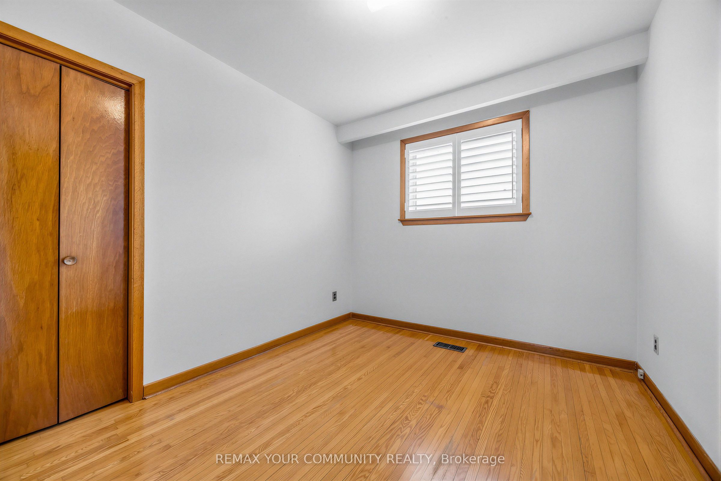 20 Linthurst Avenue Property Photo 24