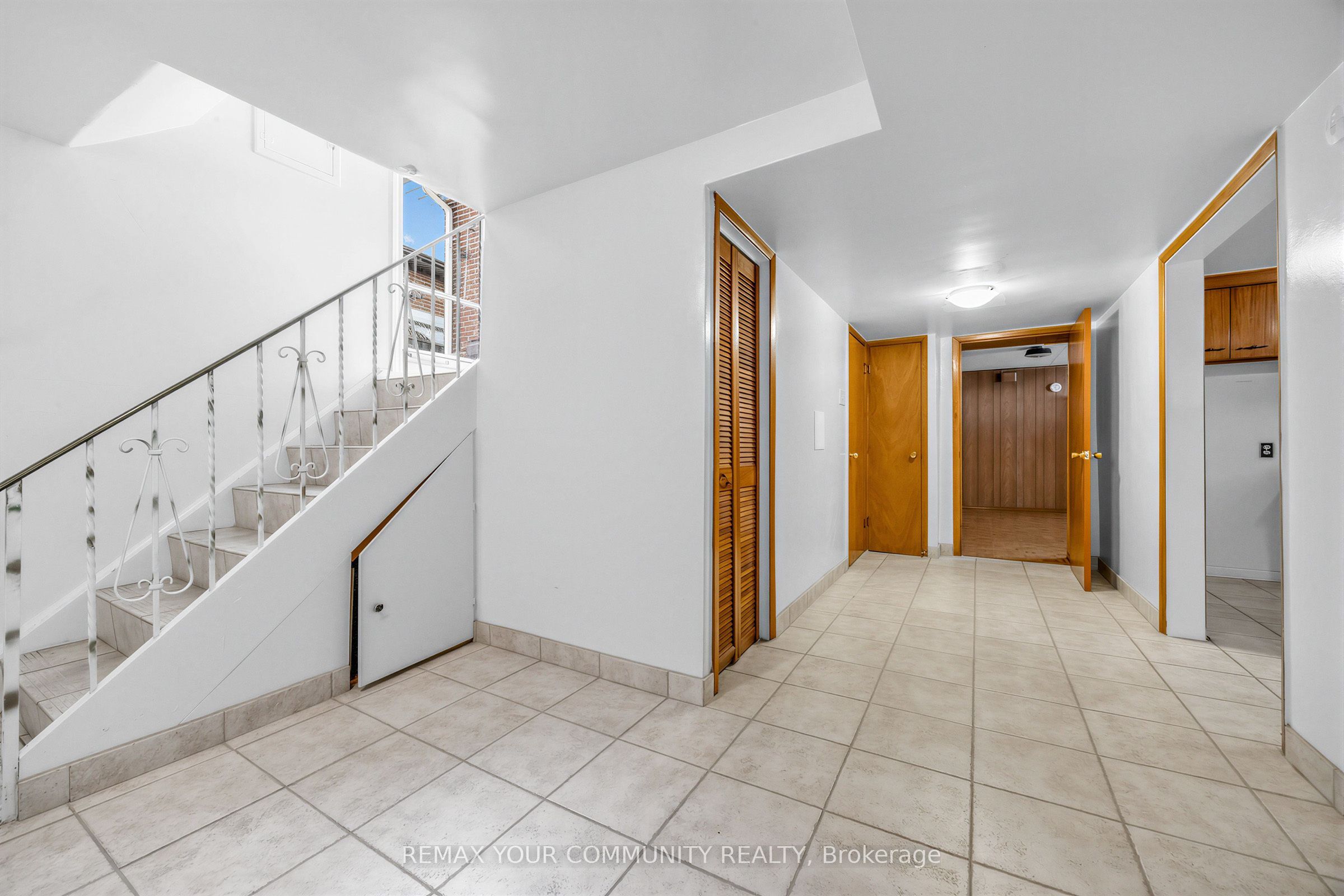 20 Linthurst Avenue Property Photo 28