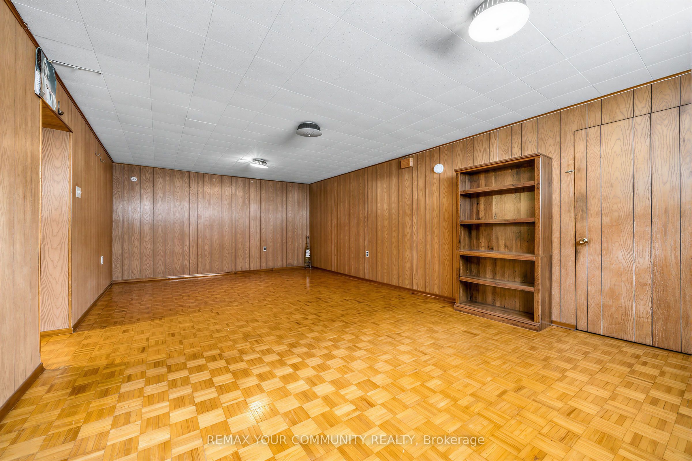 20 Linthurst Avenue Property Photo 39