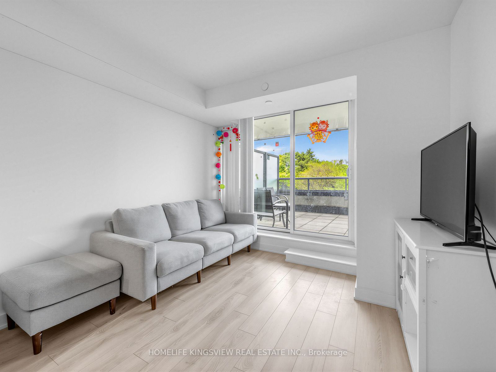 160 Flemington Road 311 Property Photo 10