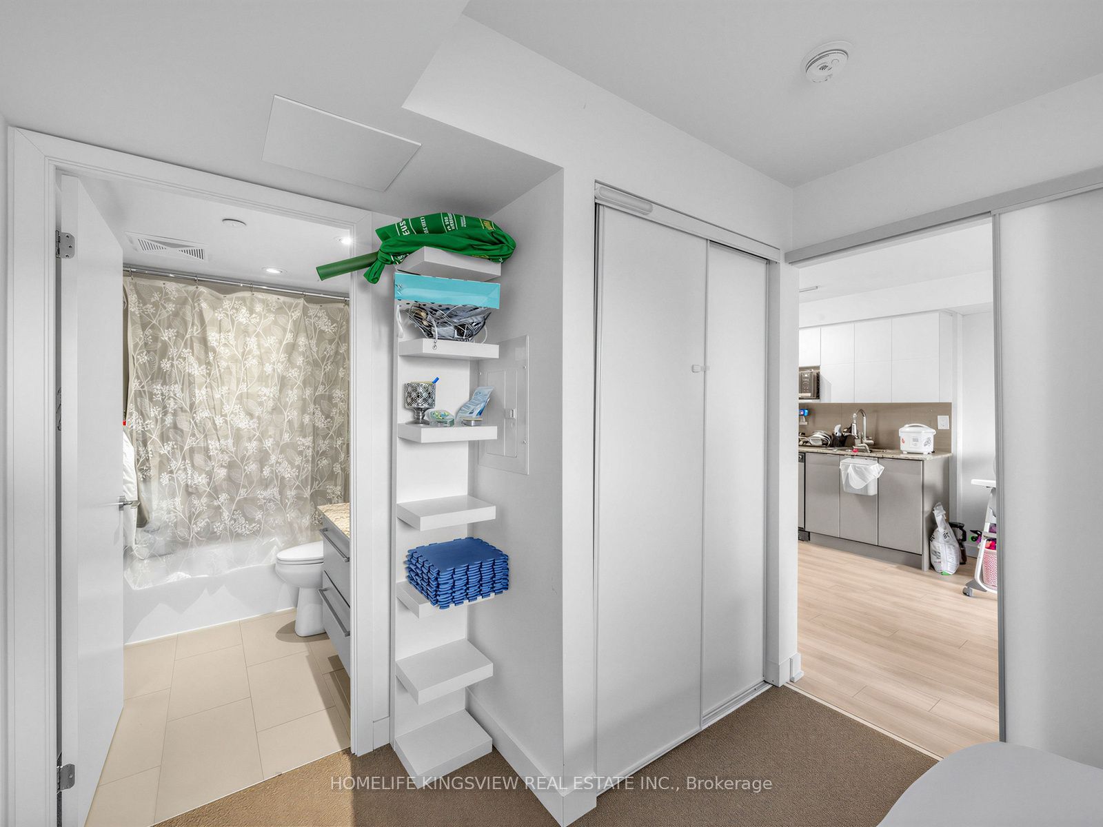 160 Flemington Road 311 Property Photo 14