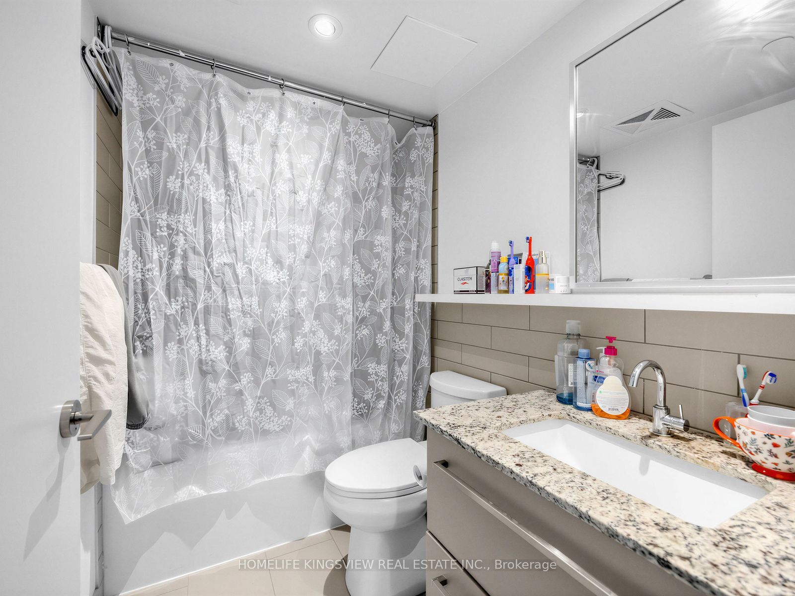 160 Flemington Road 311 Property Photo 15