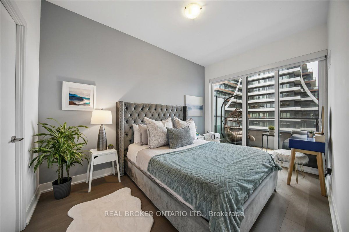 20 Shore Breeze Drive 603 Property Photo 7