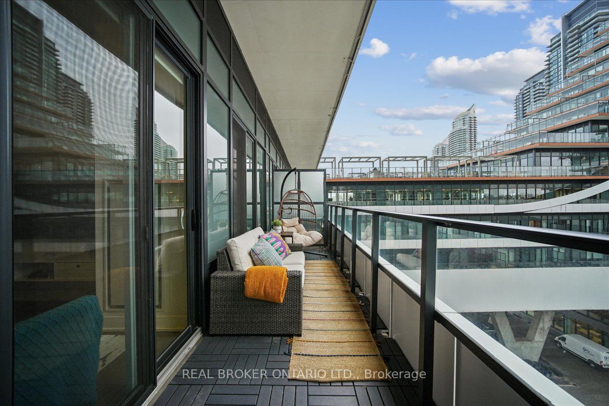 20 Shore Breeze Drive 603 Property Photo 10