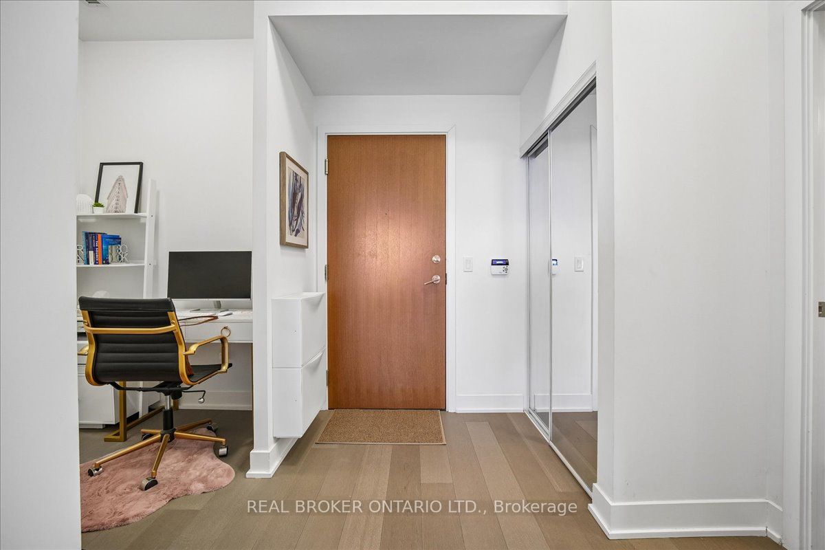 20 Shore Breeze Drive 603 Property Photo 13