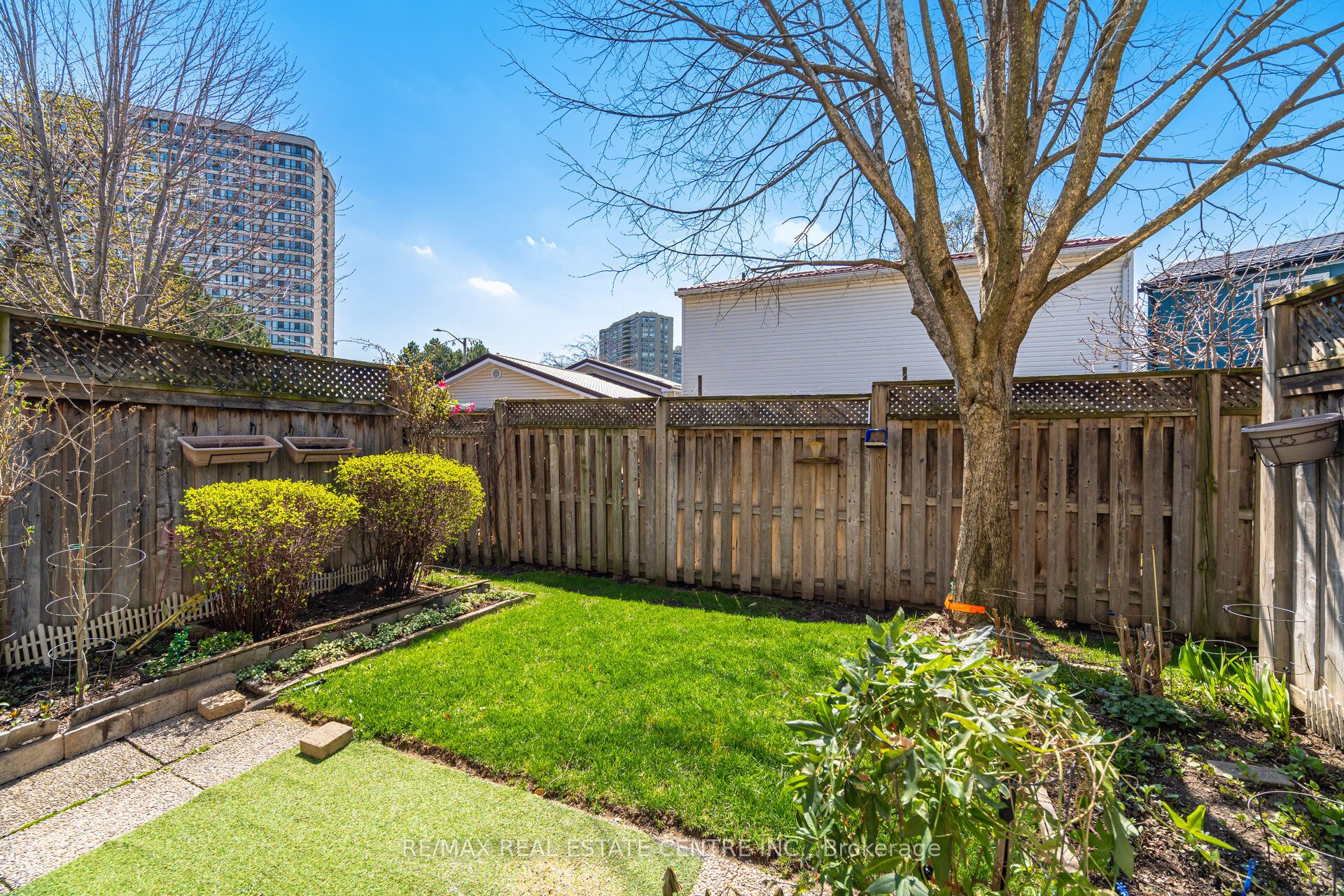 3 Hartnell Square 2 Property Photo 32