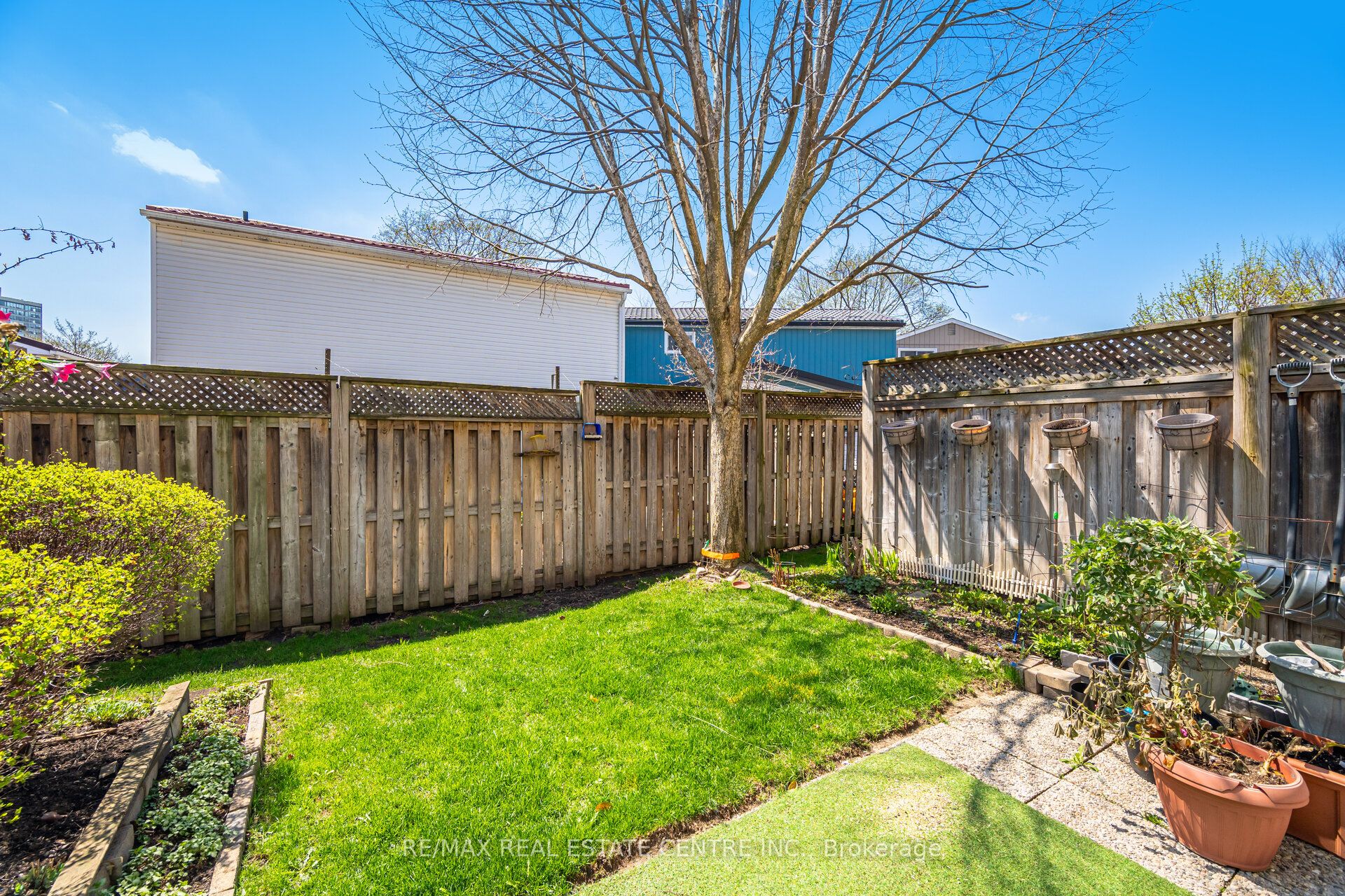 3 Hartnell Square 2 Property Photo 33