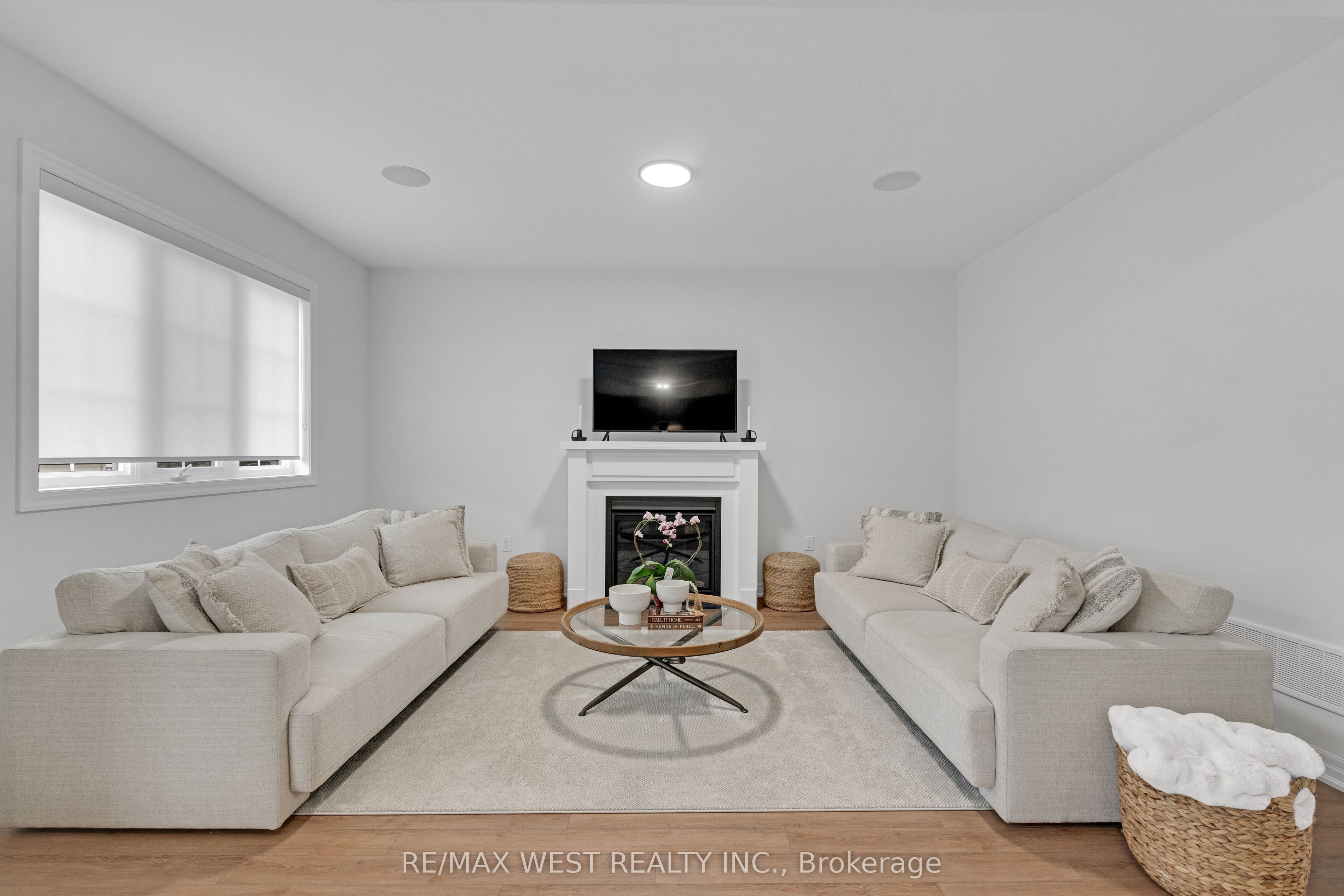 24 Hanton Crescent Property Photo 8