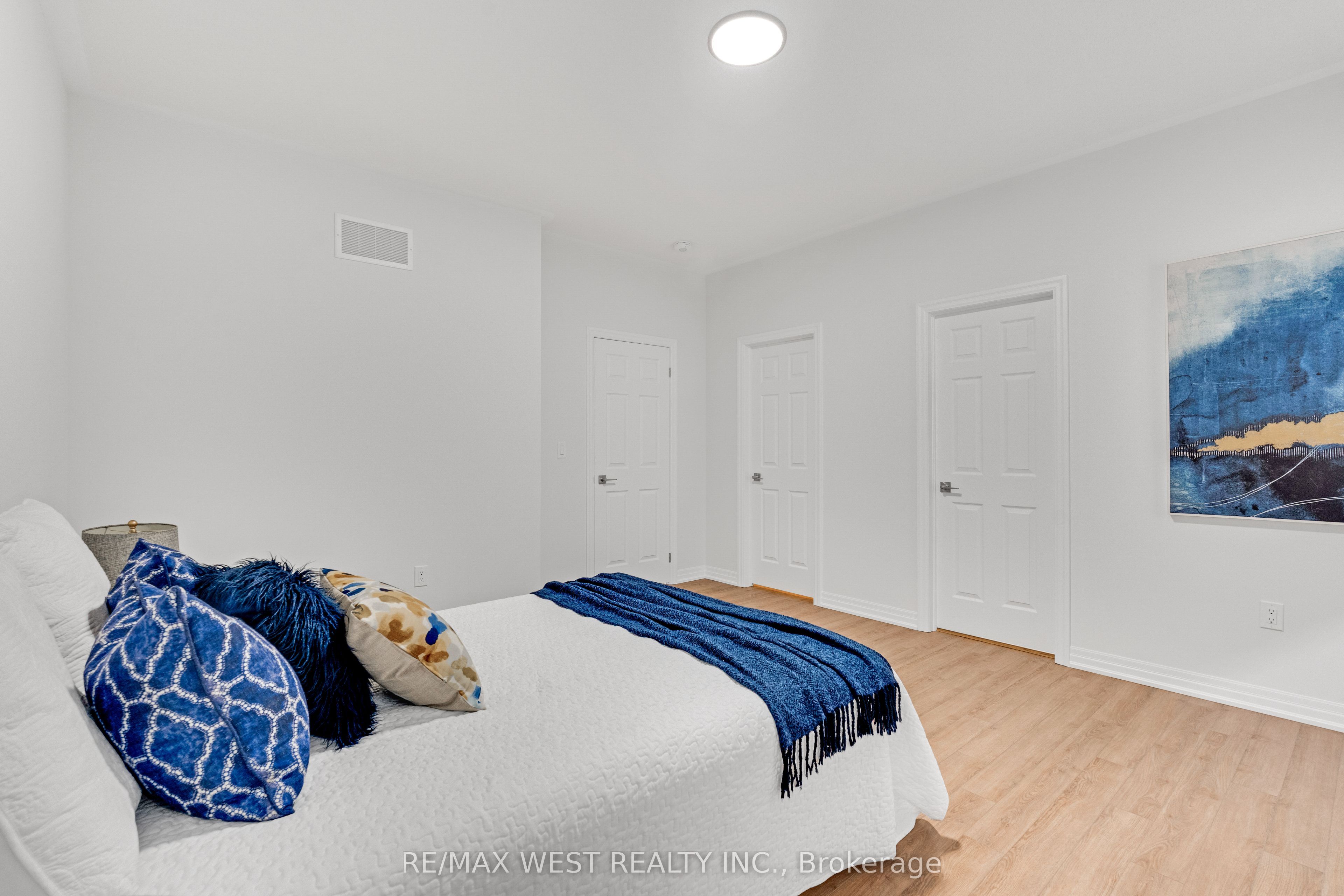 24 Hanton Crescent Property Photo 29