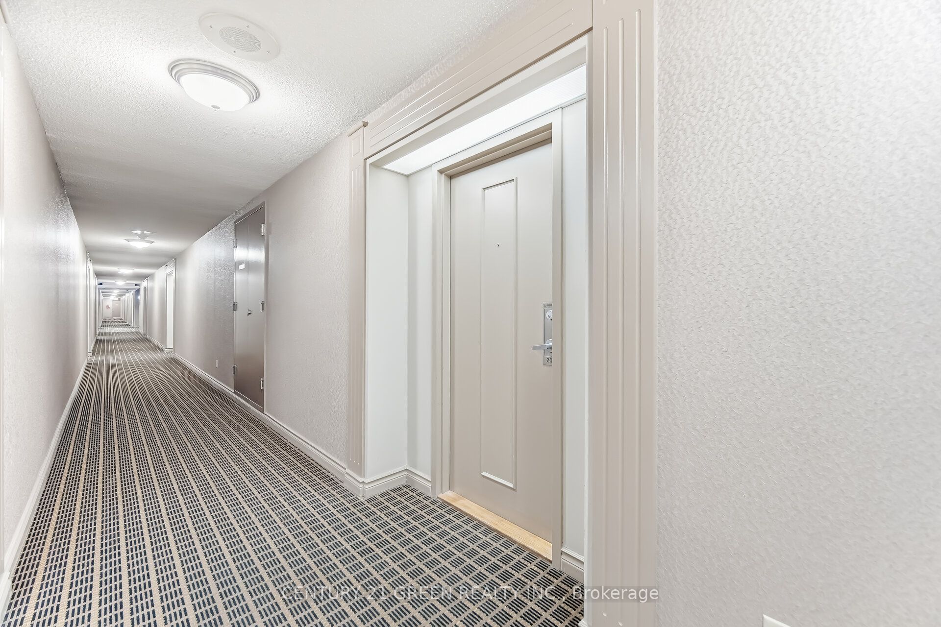 135 Hillcrest Avenue 203 Property Photo 7